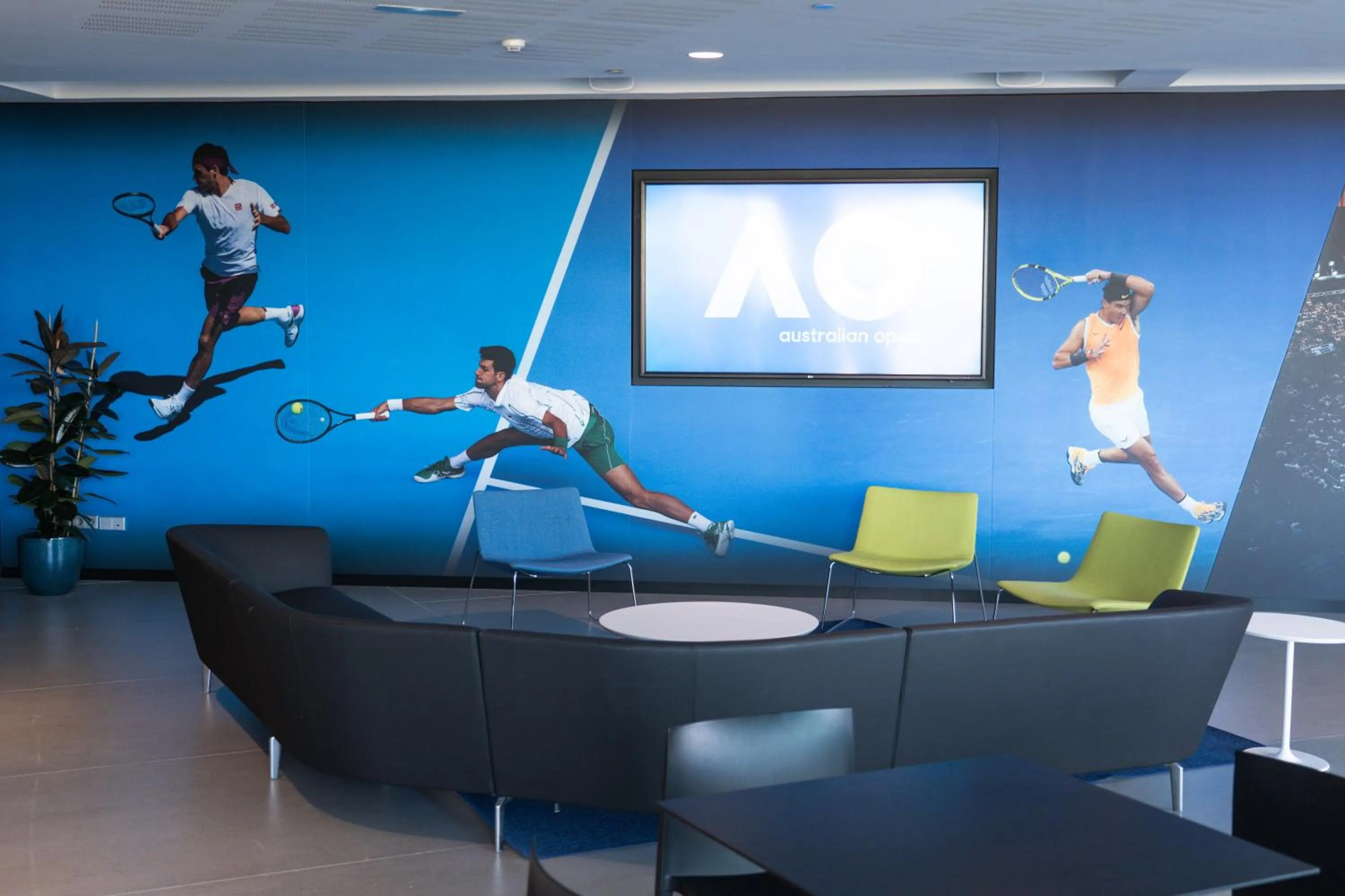 Restaurant/places to eat in Rafa Nadal Residence