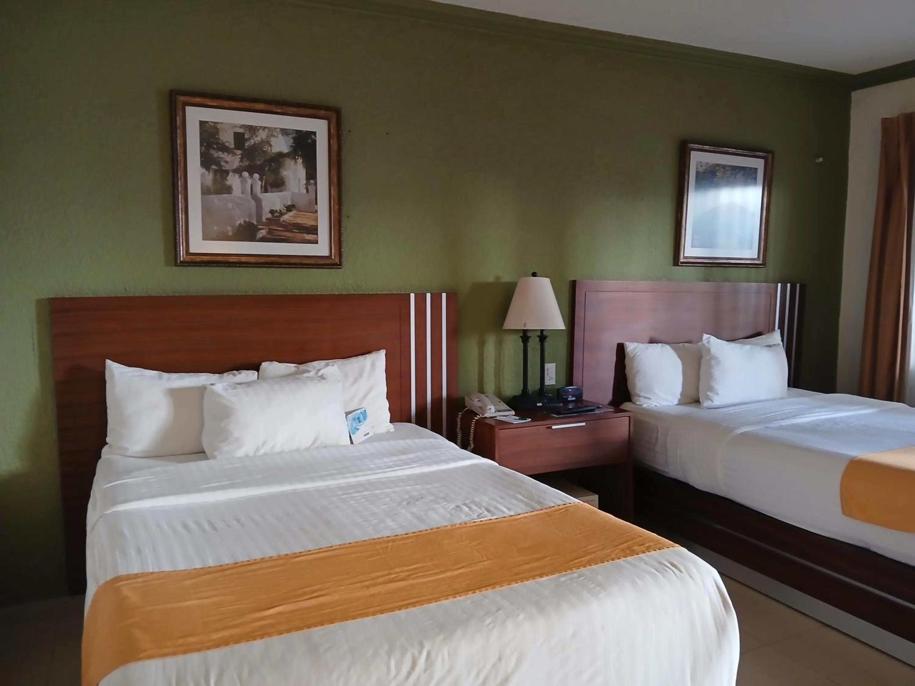 Bedroom, Bed in Quality Inn Ciudad Obregon