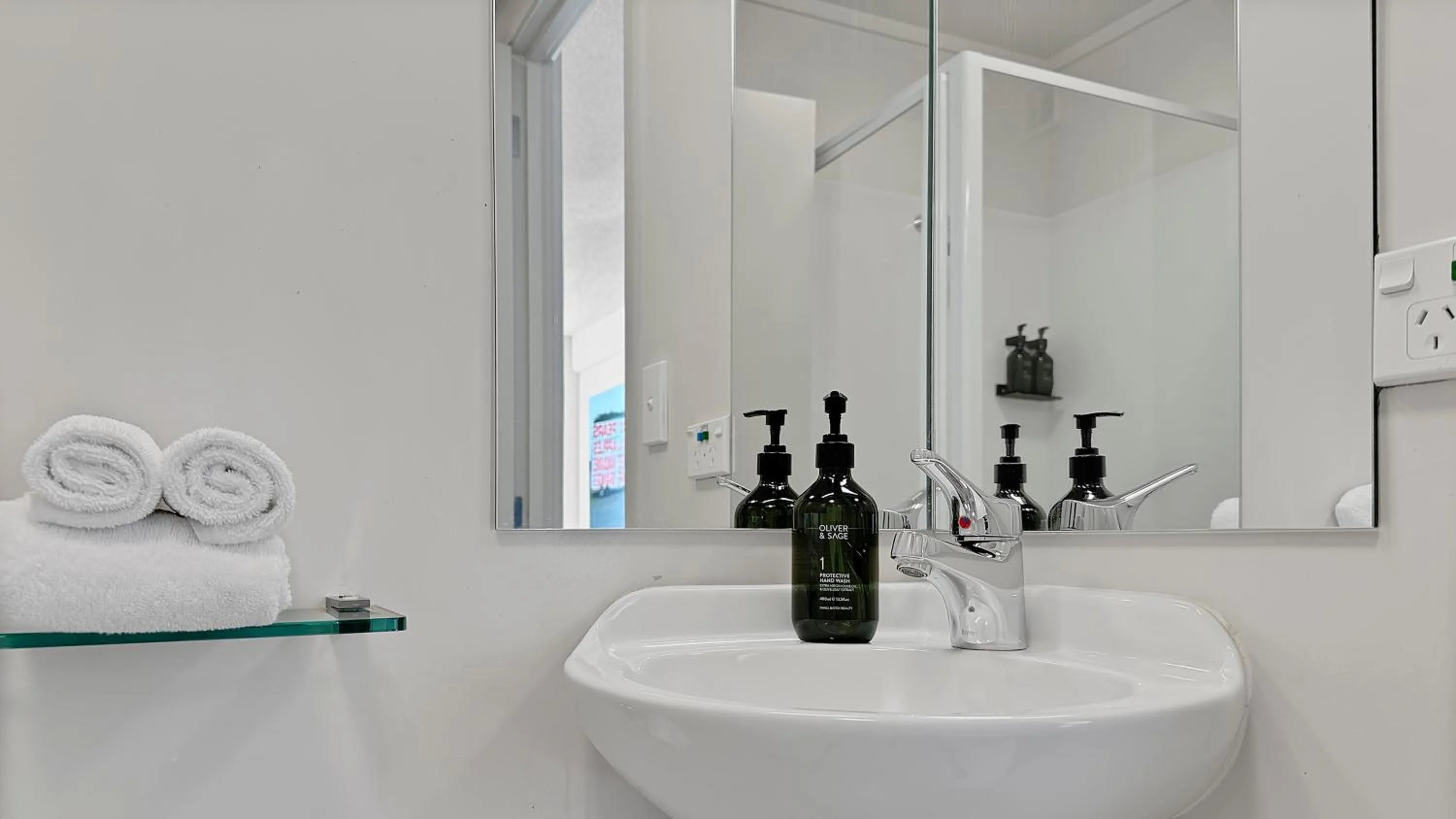 Bathroom in expressotel