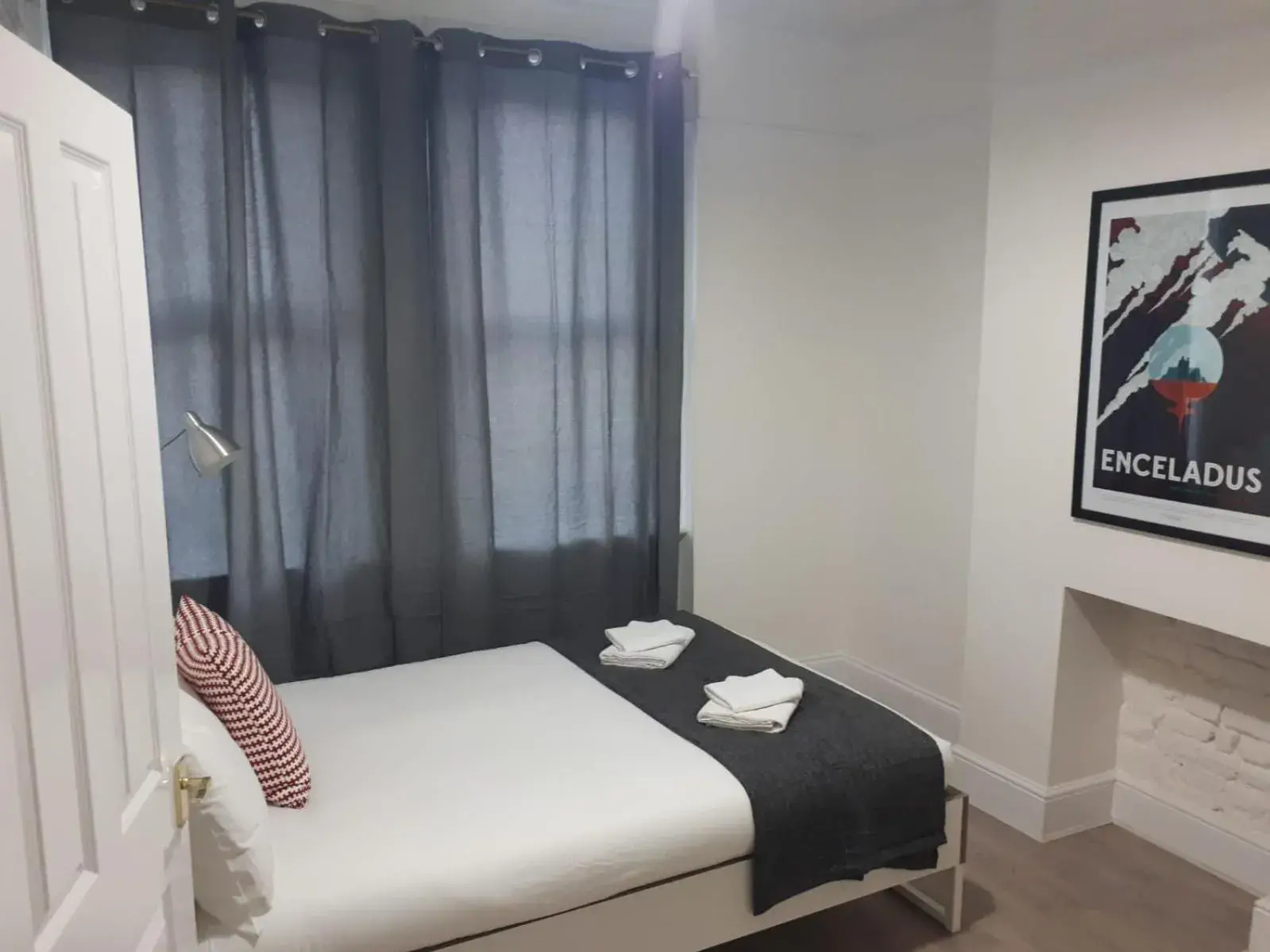 Bedroom, Bed in Marble Apartments Broadway Two Bedroom, Bed in Marble Apartments Broadway Two