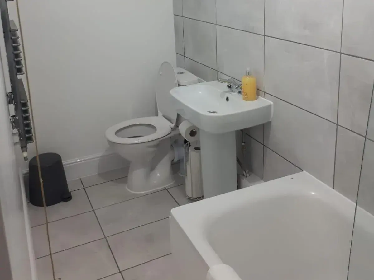 Bathroom in Marble Apartments Broadway Two Bathroom in Marble Apartments Broadway Two