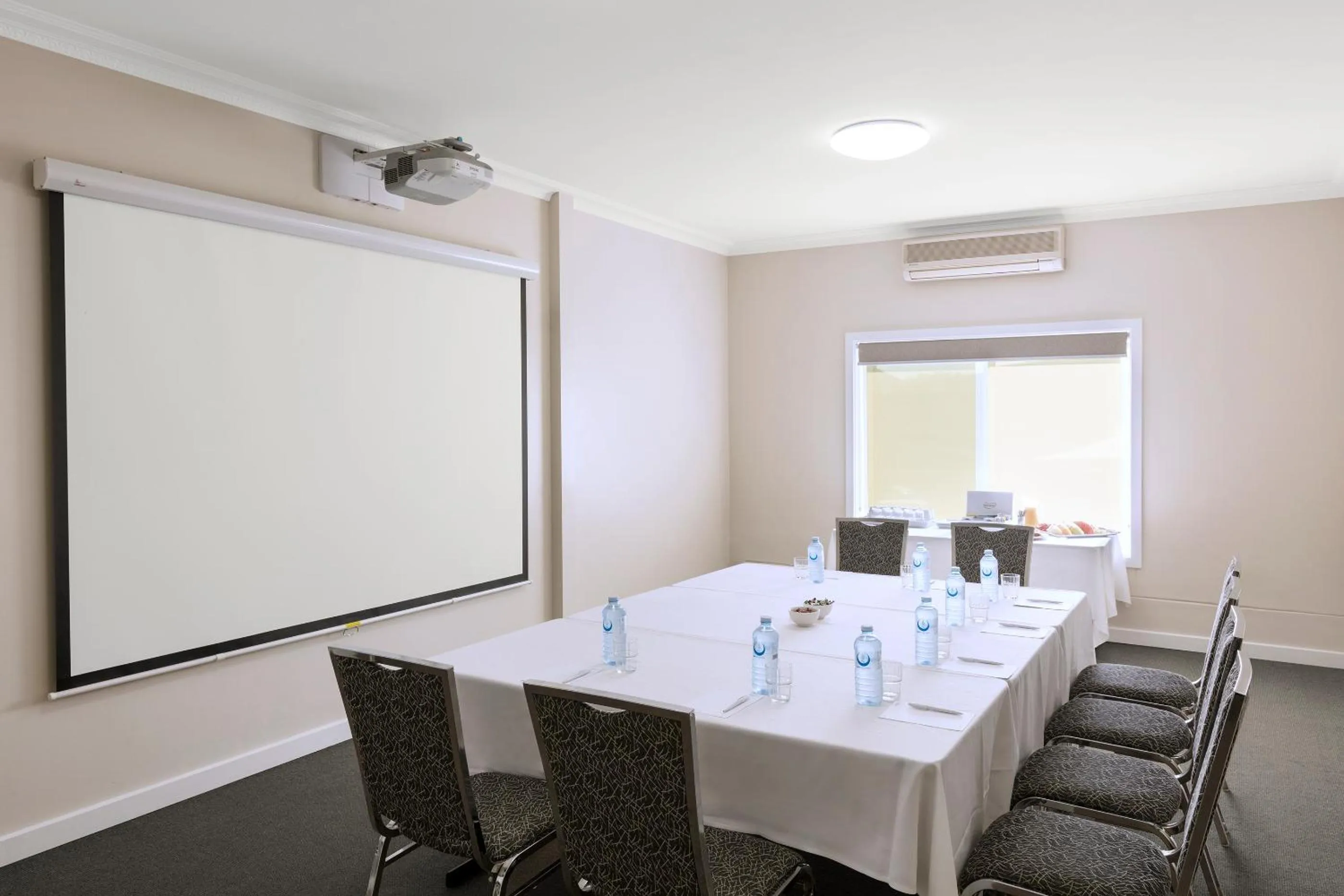Meeting/conference room in Mercure Wagga Wagga