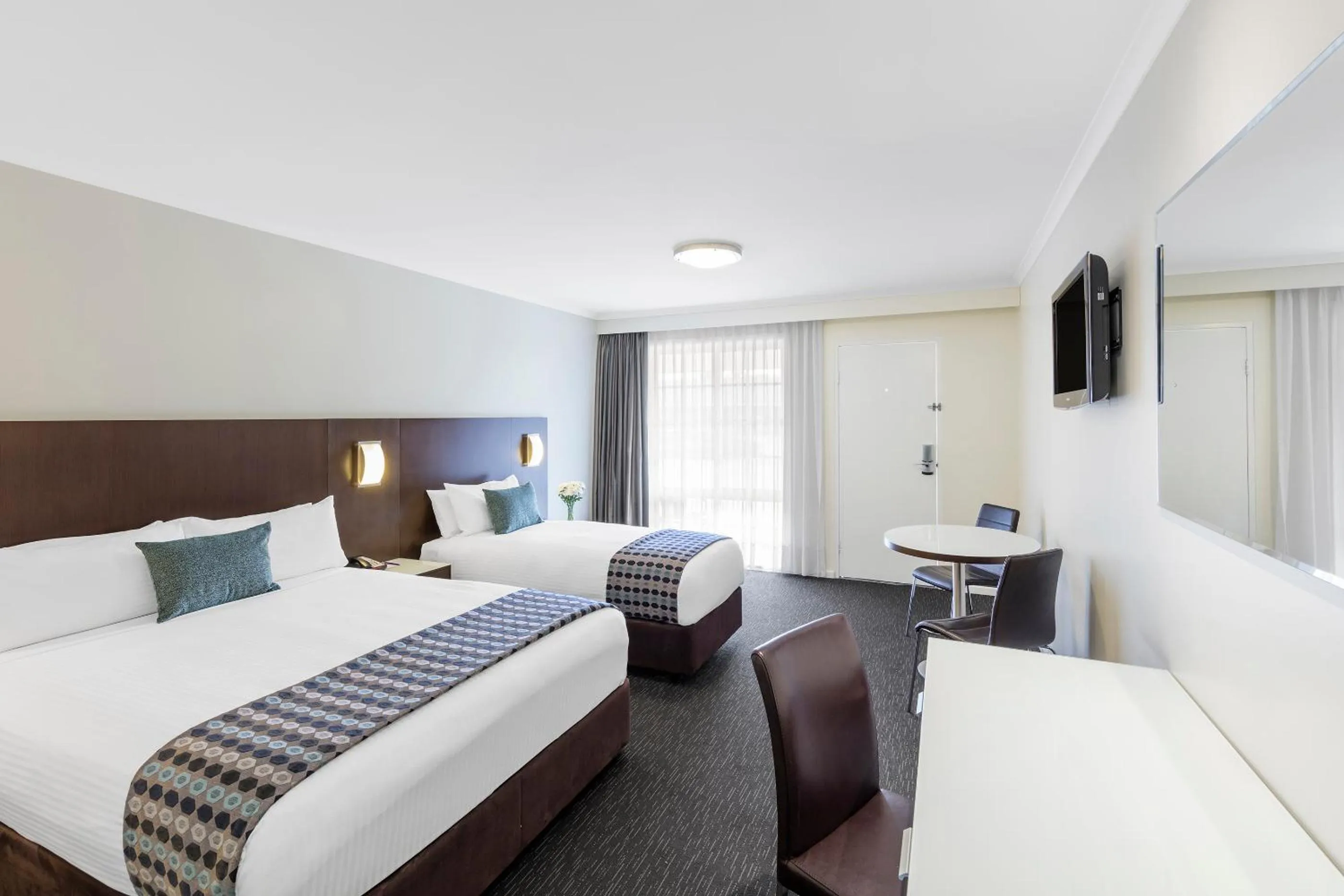 Bedroom, Bed in Mercure Wagga Wagga