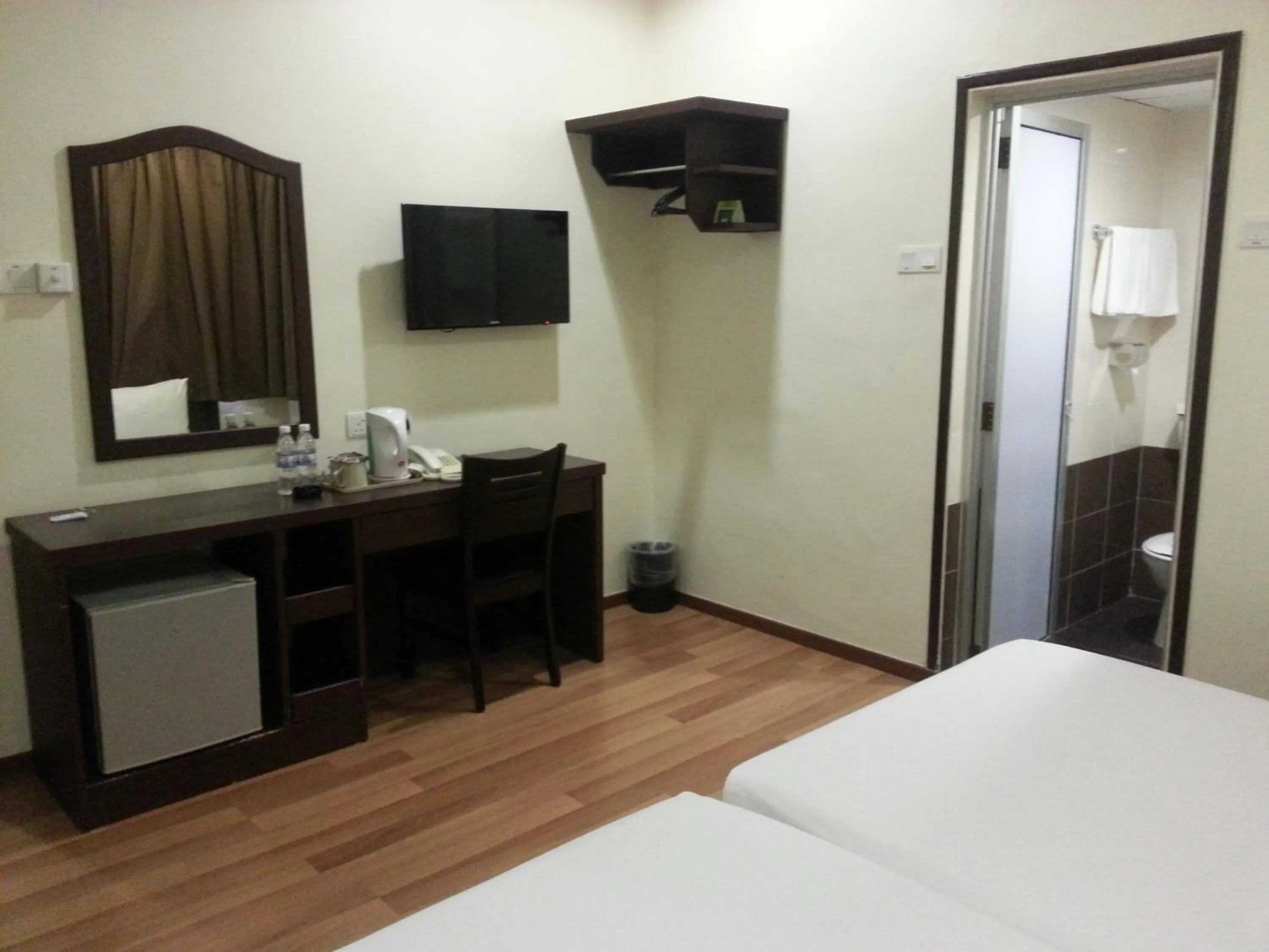 Superior Twin Room in Goodhope Hotel Gurney, Penang