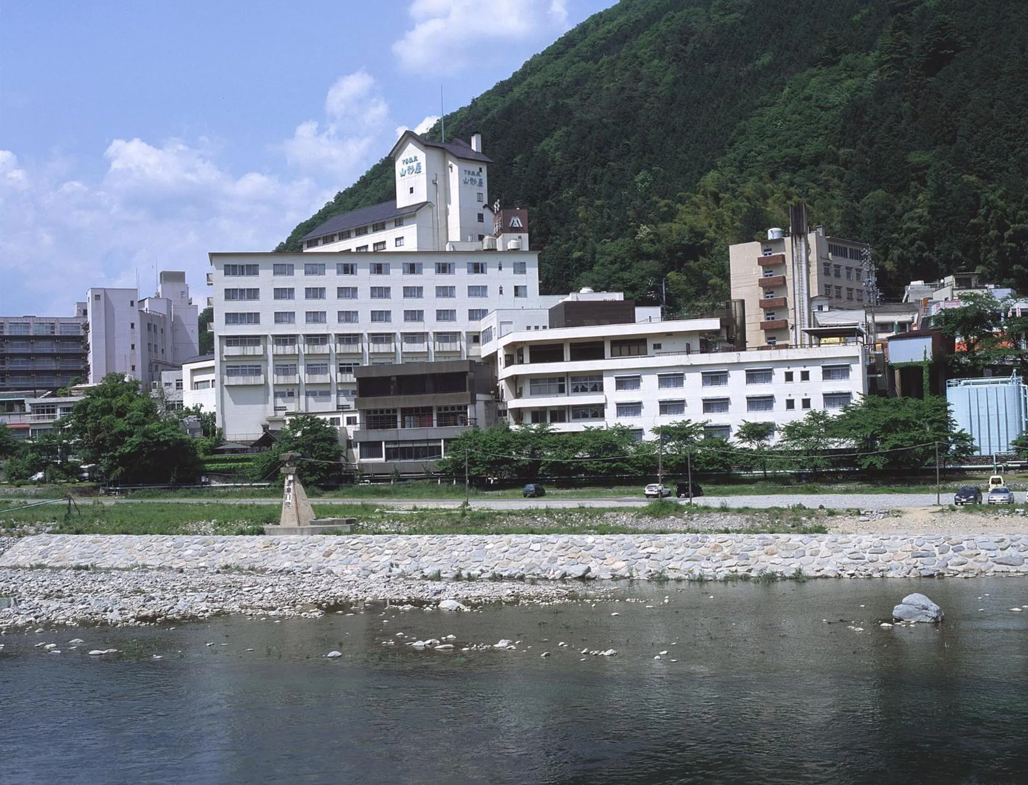 Property building in Yamagataya