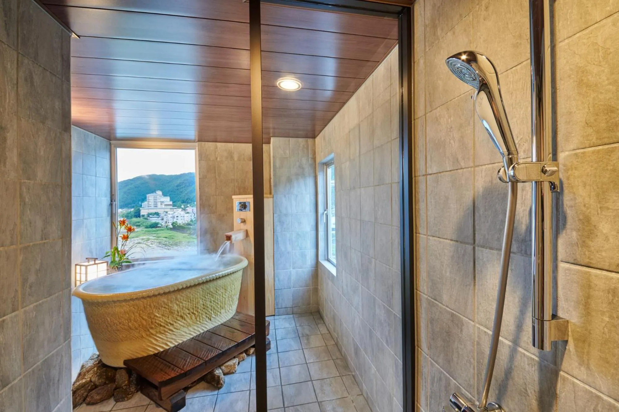 Shower in Yamagataya