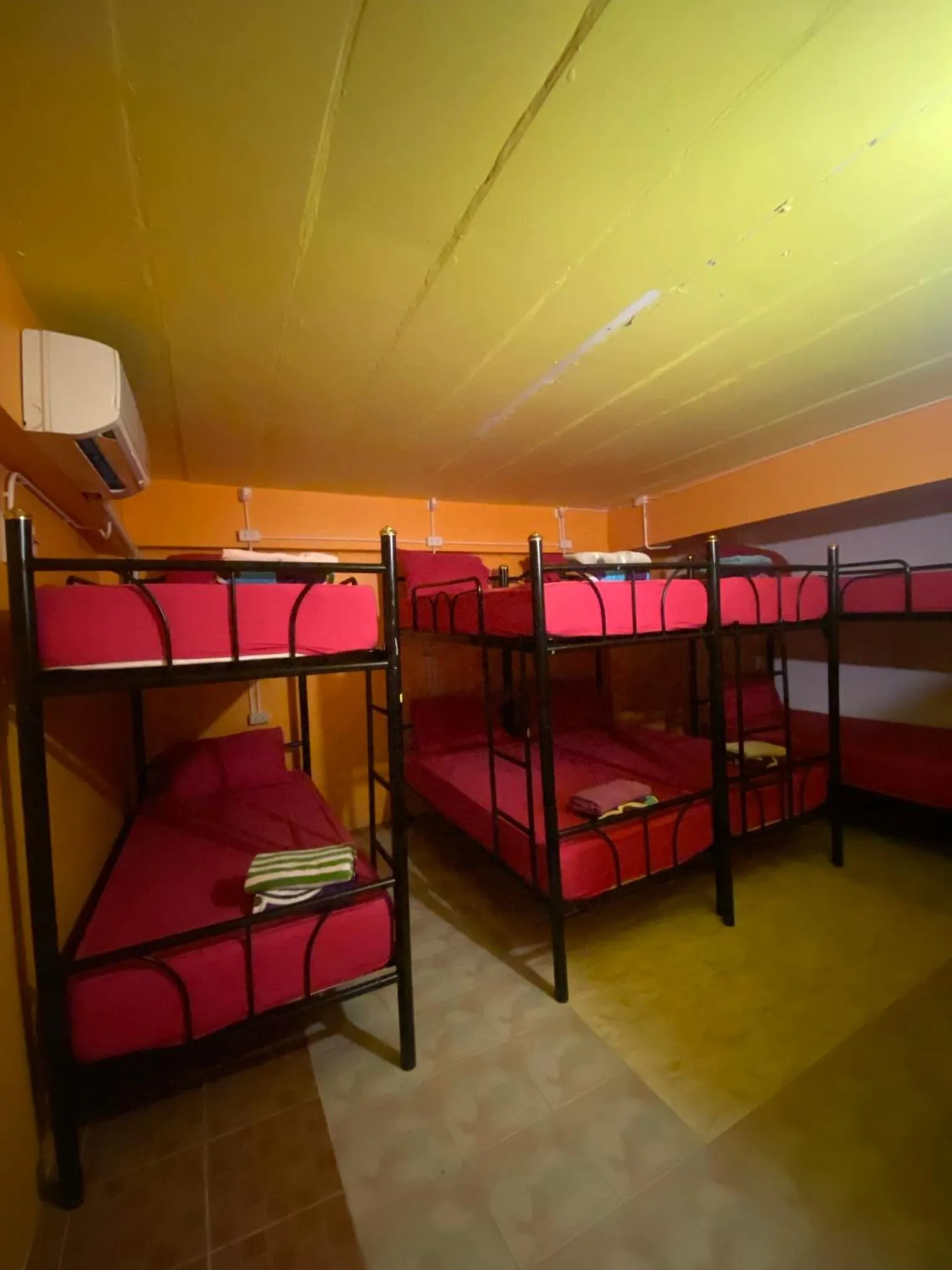 Bed in Seventeen Hostel