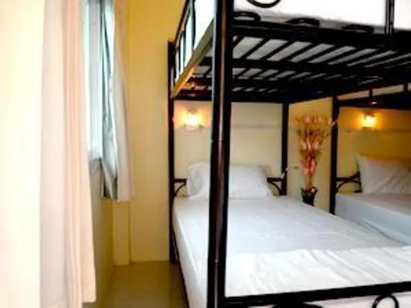 Bed in Seventeen Hostel