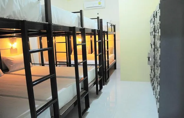 Bed in Seventeen Hostel