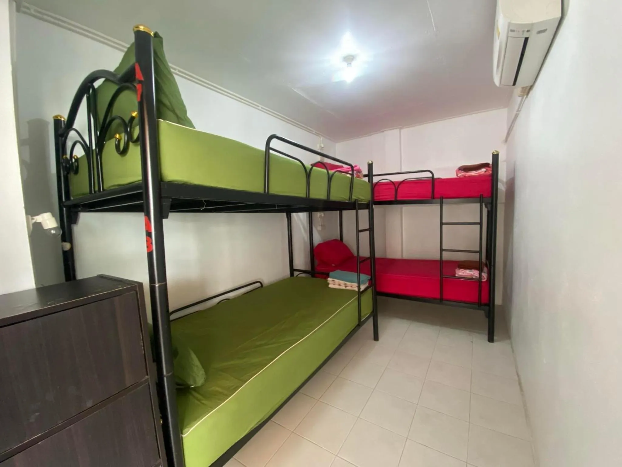 Bed in Seventeen Hostel