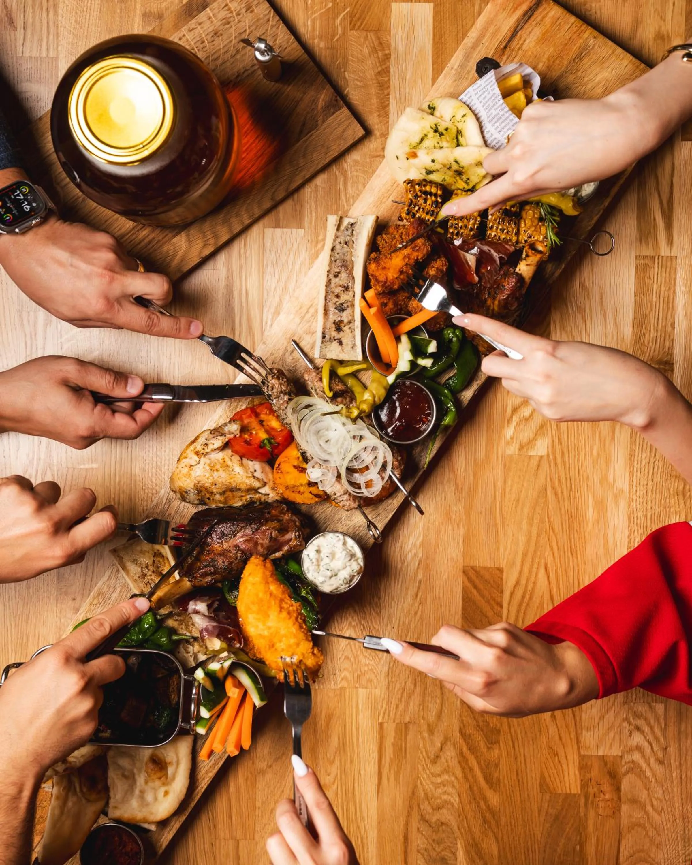 Restaurant/places to eat in Aparthotel Koroni Home