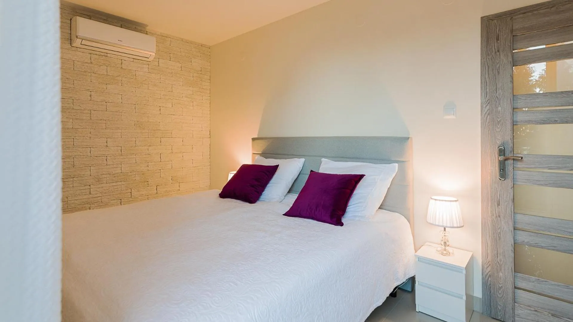 Bed in Aparthotel Koroni Home