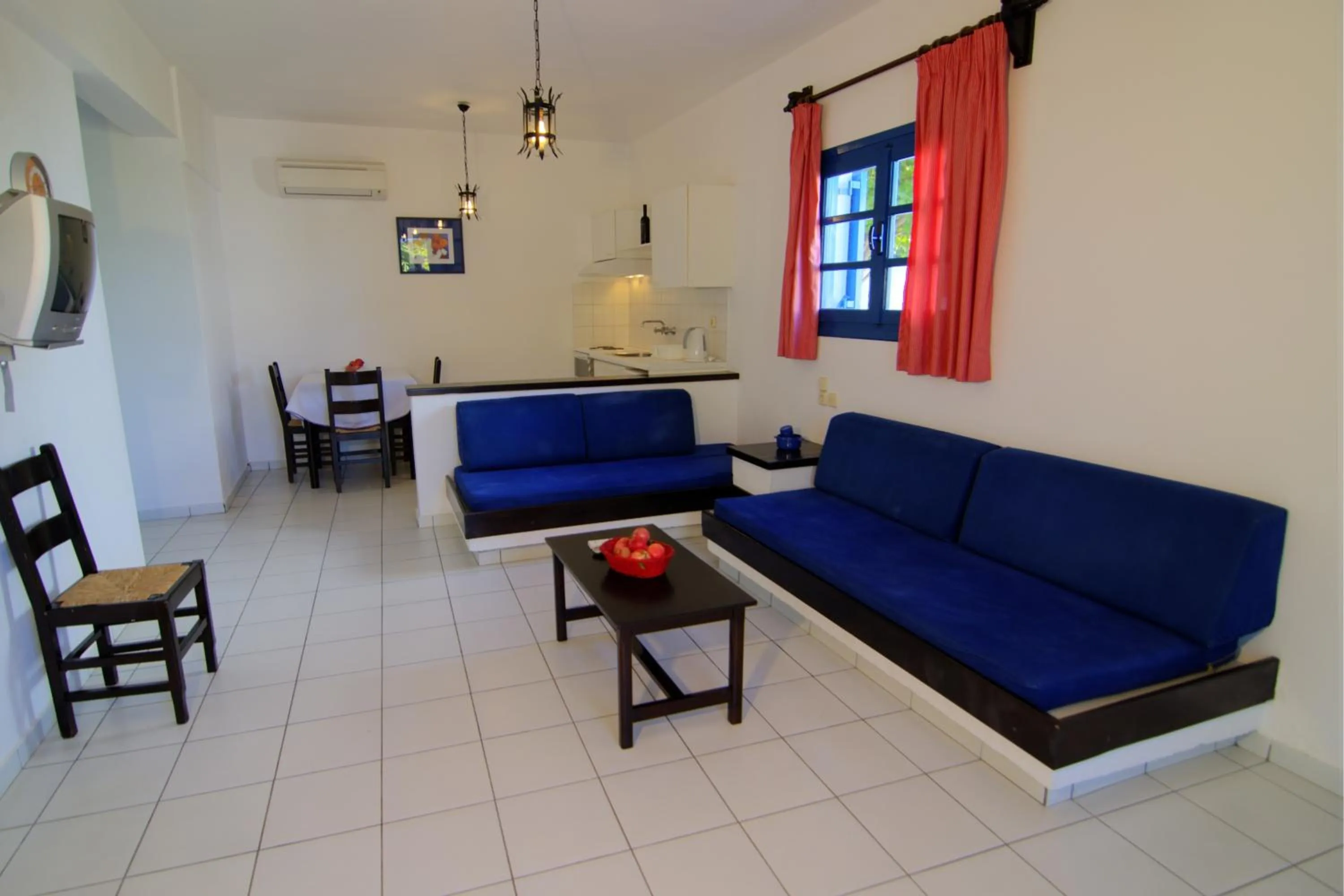 Seating area in Sirius Apartments