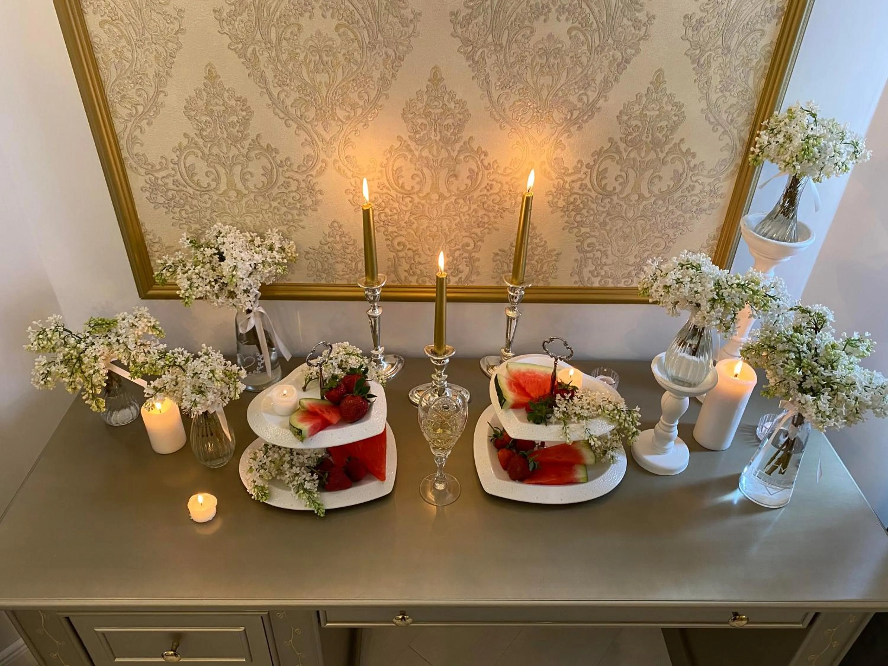 Decorative detail in Motel Carmen