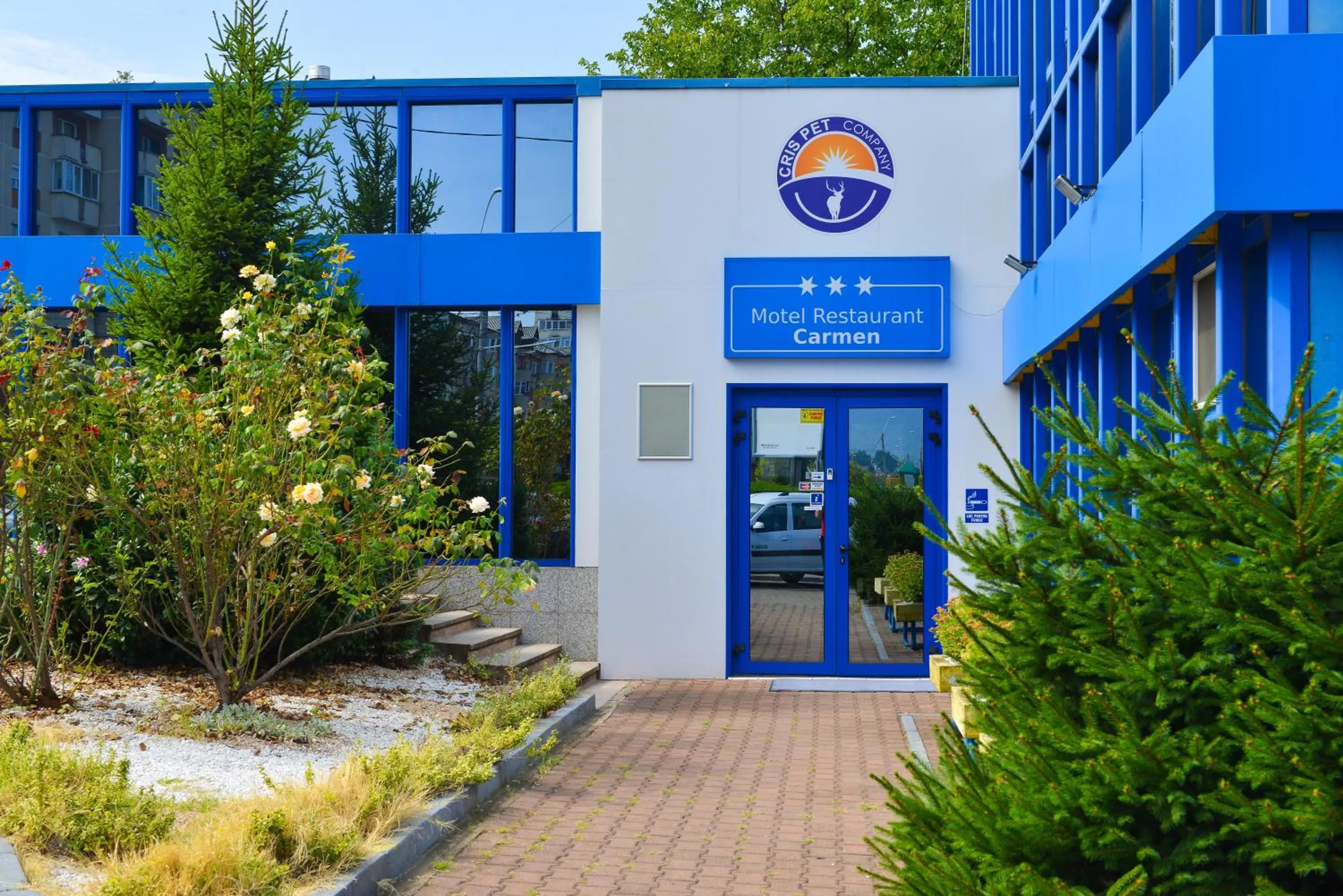 Facade/entrance in Motel Carmen