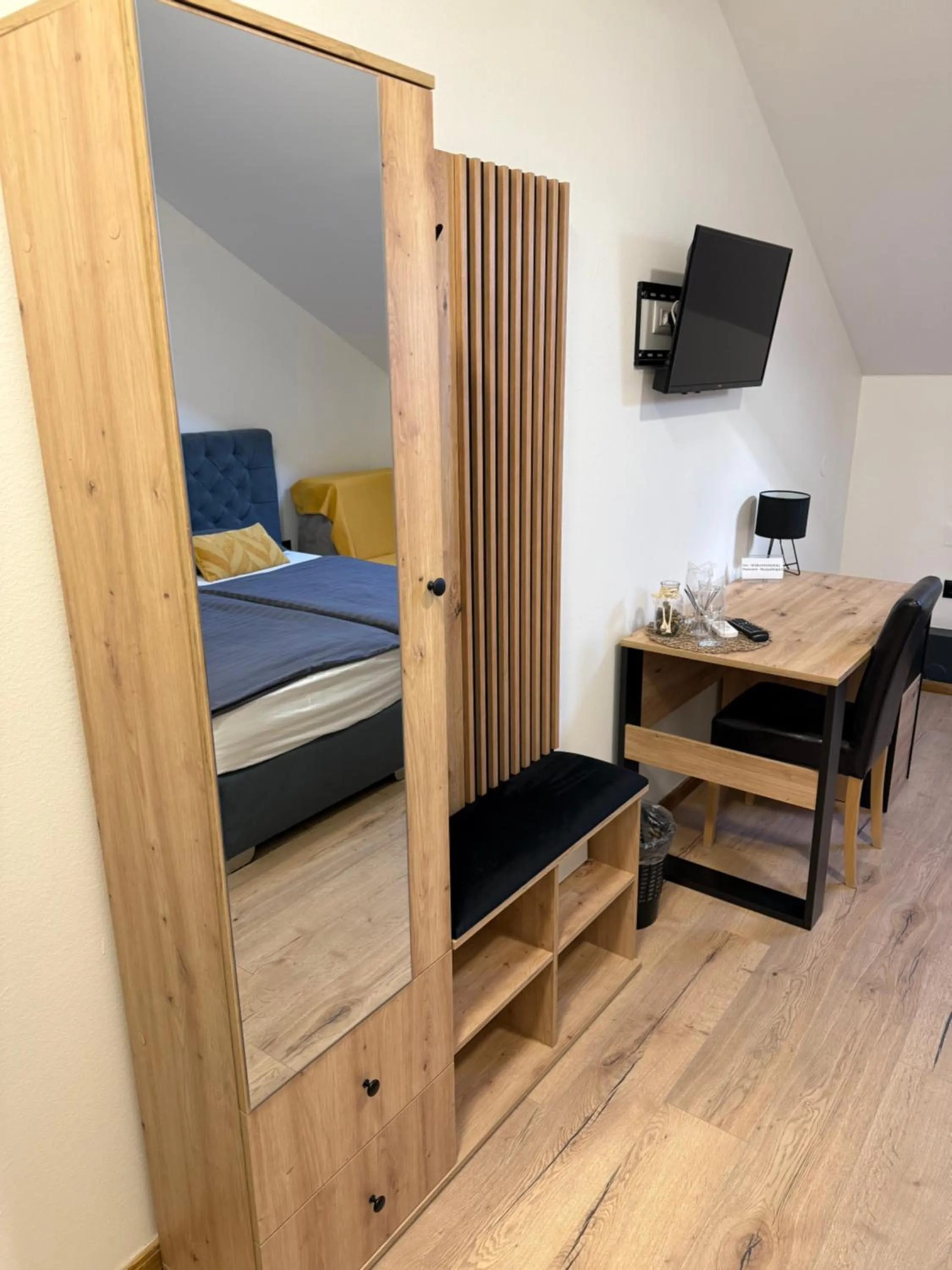 Bedroom, Bed in Rooms Lišnić