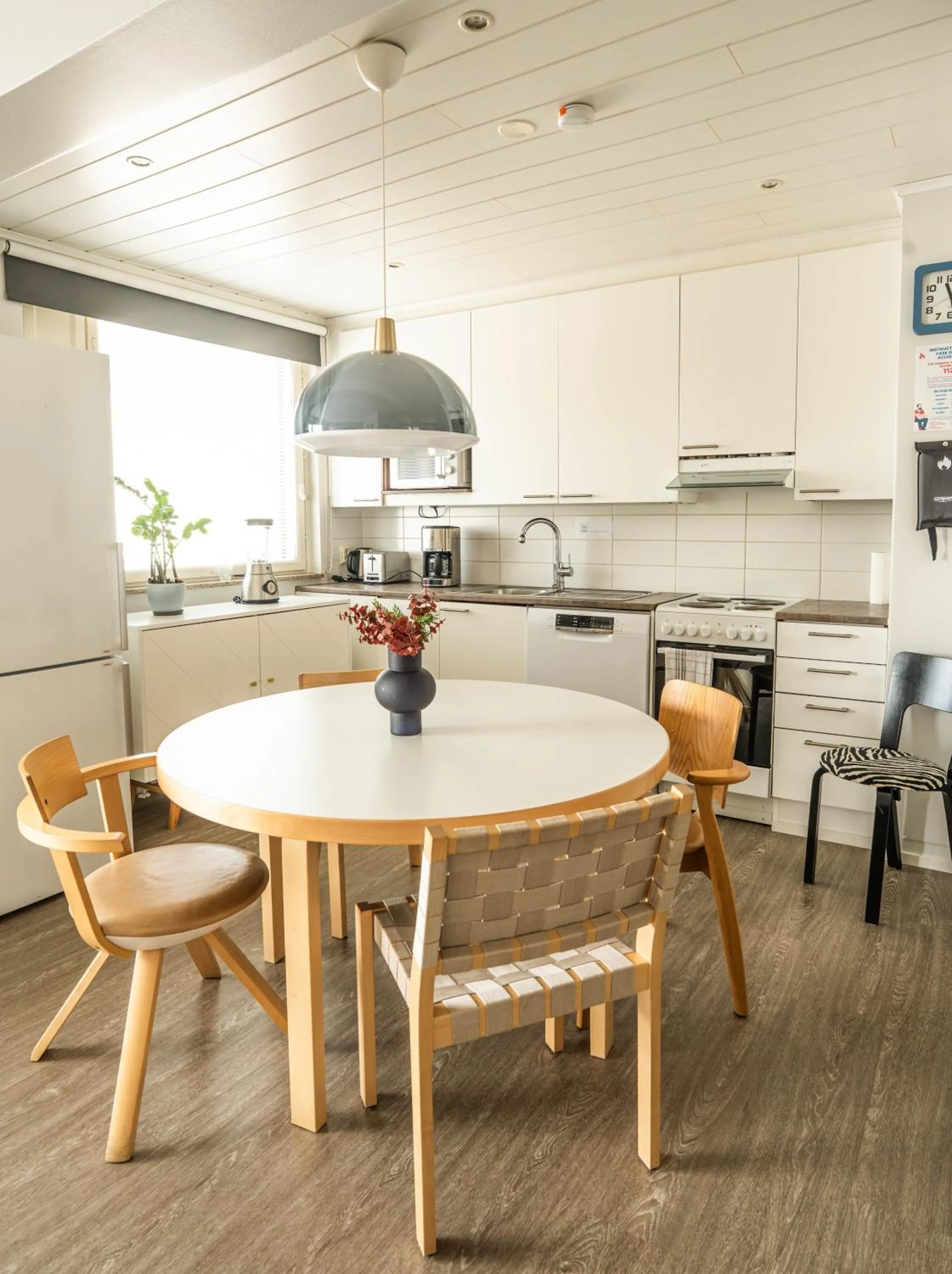 kitchen in The Luxury Downtown Rovaniemi with sauna