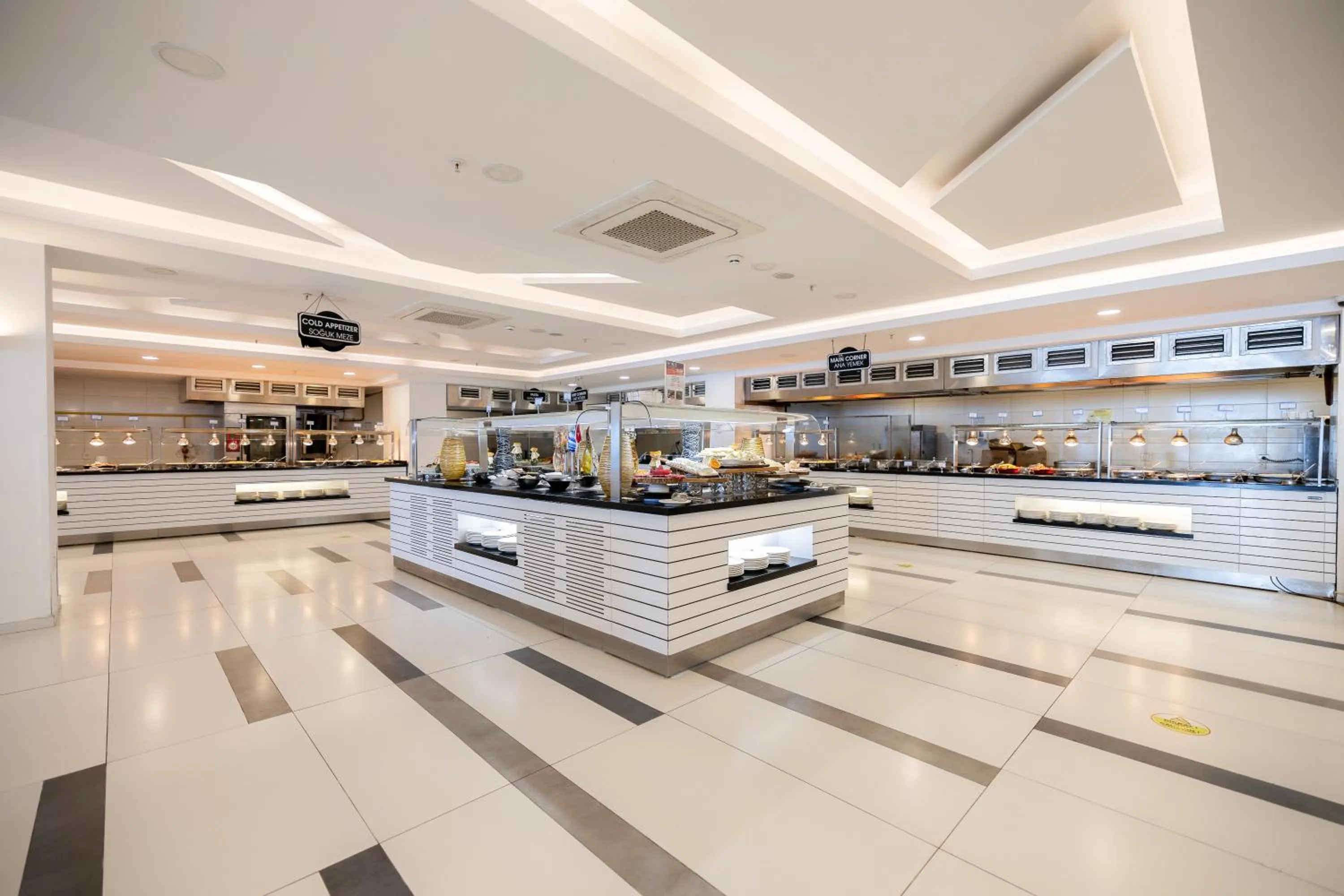 Food and drinks in INFINITY BY YELKEN AQUAPARK&RESORTS KUŞADASI