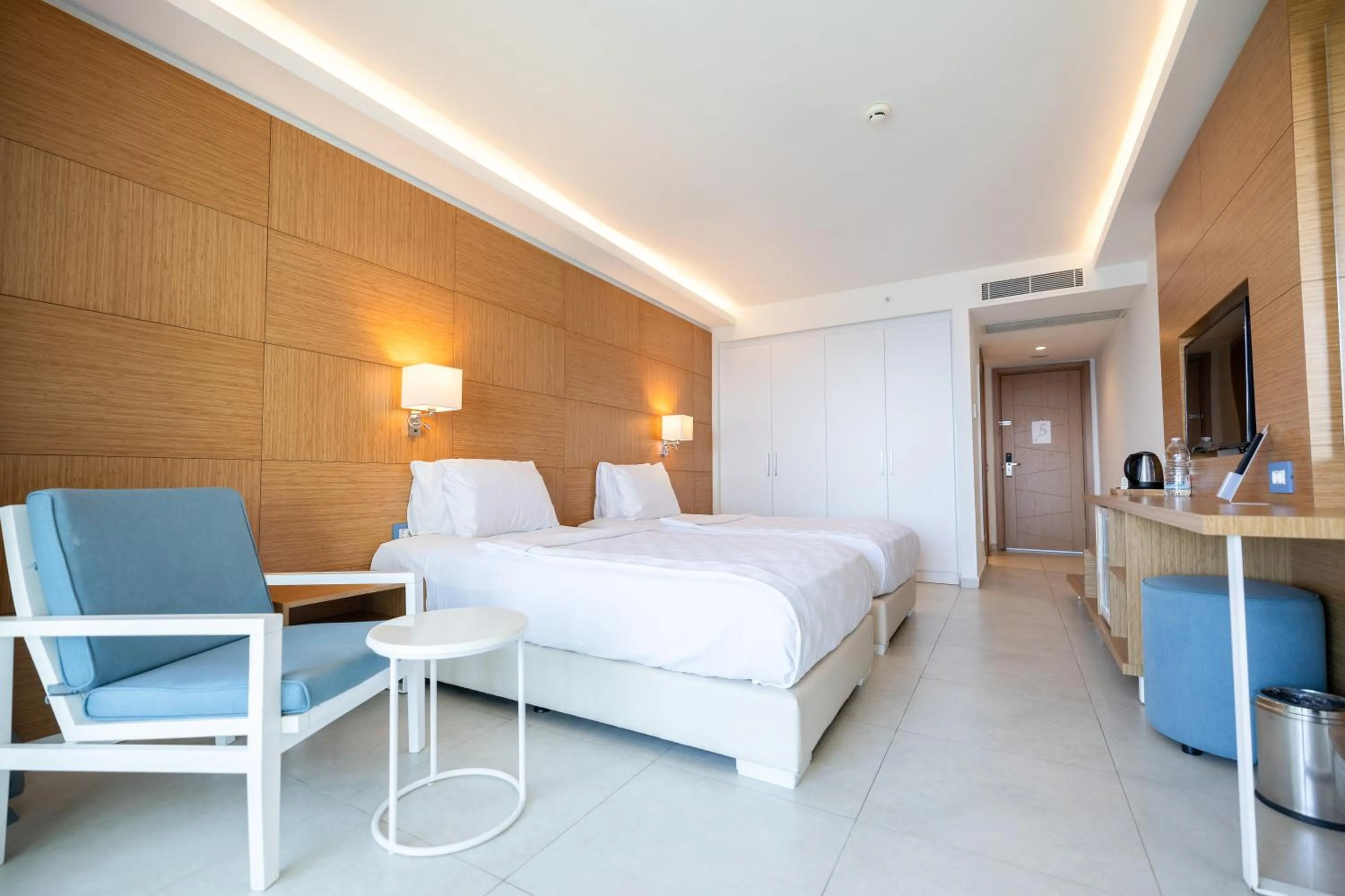 Bedroom, Bed in INFINITY BY YELKEN AQUAPARK&RESORTS KUŞADASI