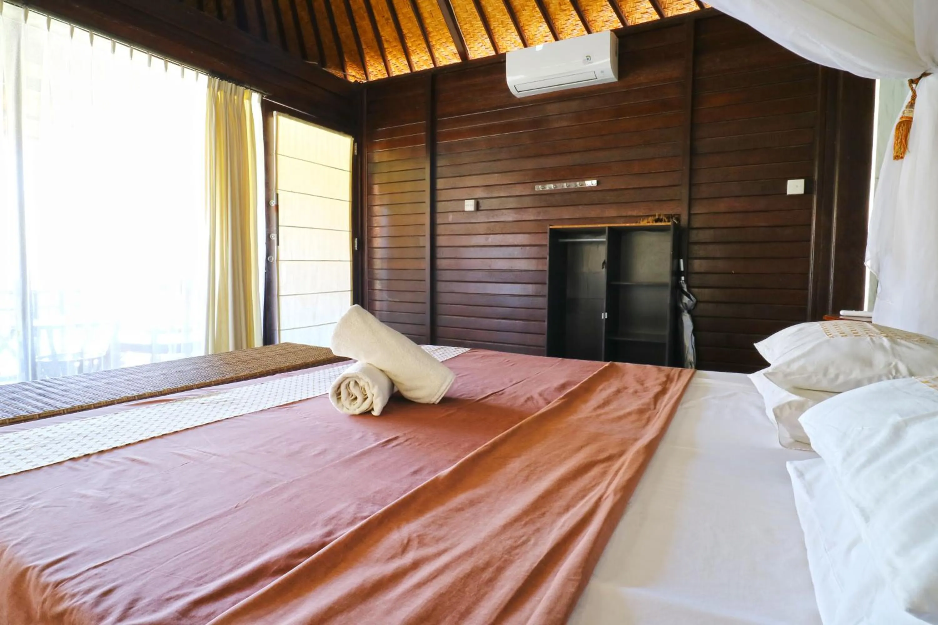 Bedroom, Bed in Mega Cottages