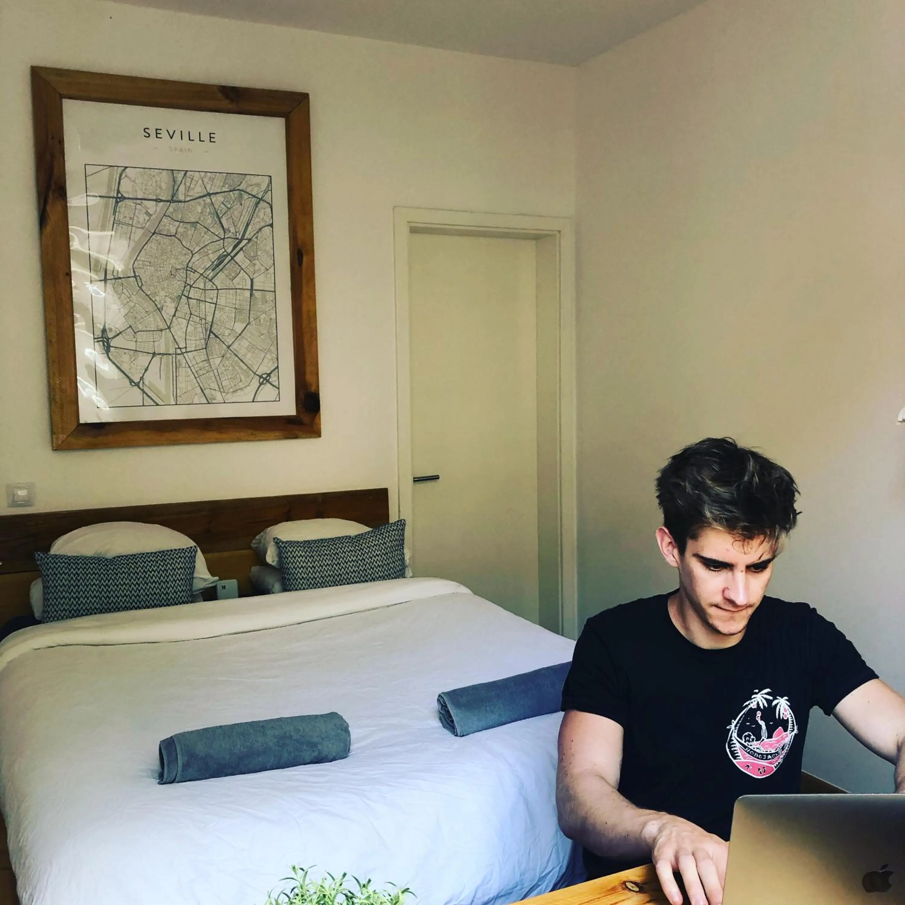 Bedroom, Bed in Columbus Apartments Co-Living