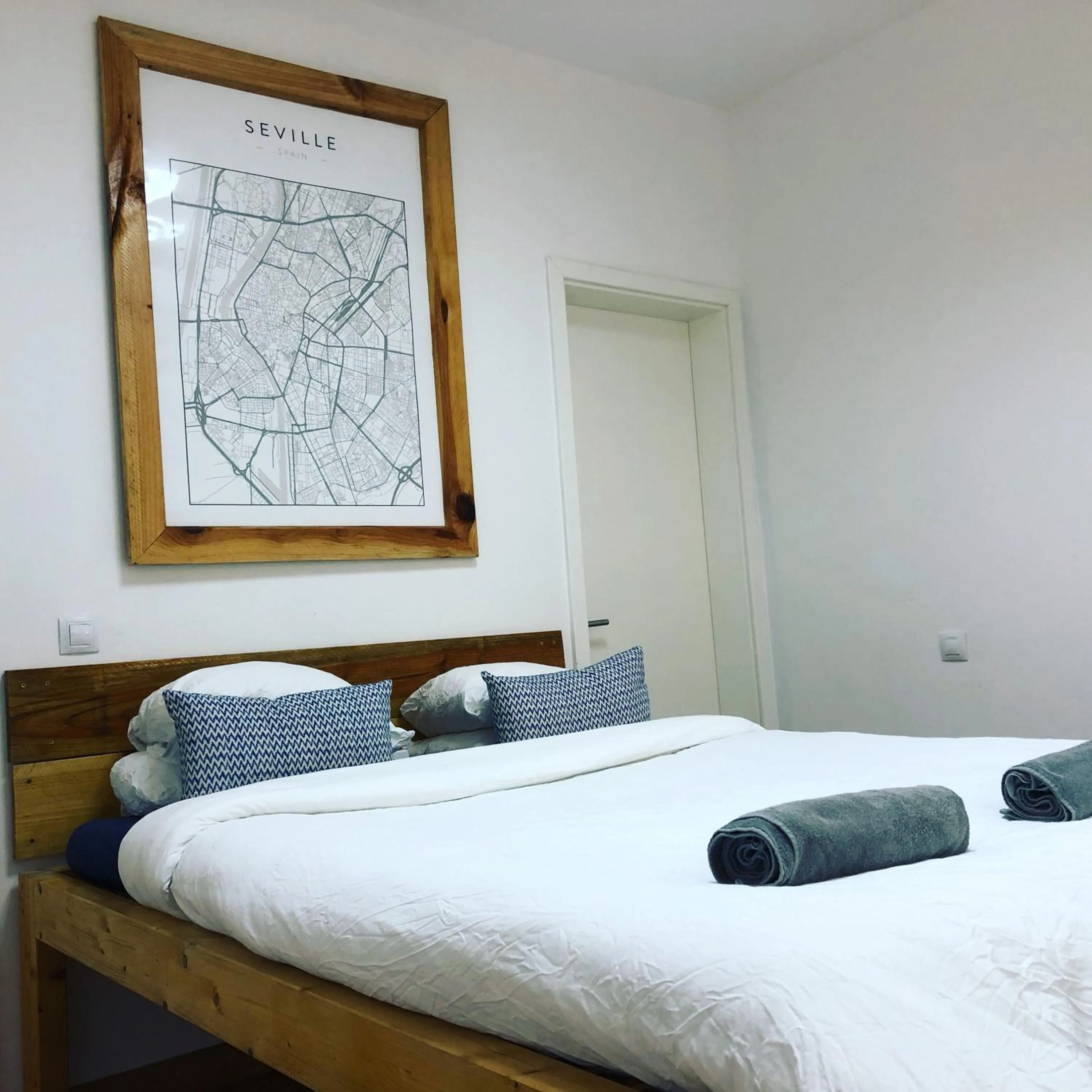 Bed in Columbus Apartments Co-Living