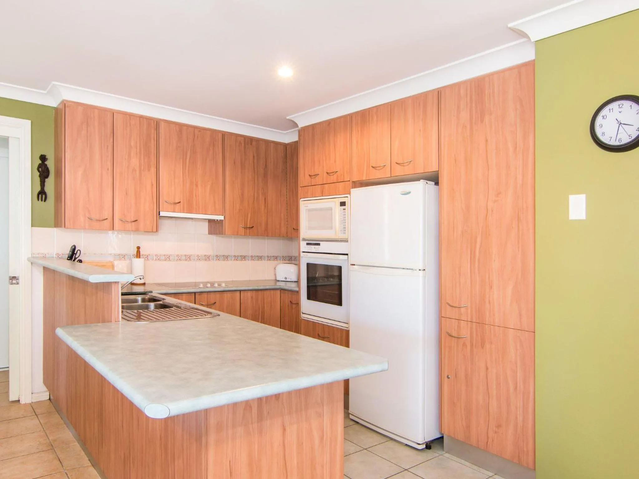 1 54 Parkes Street