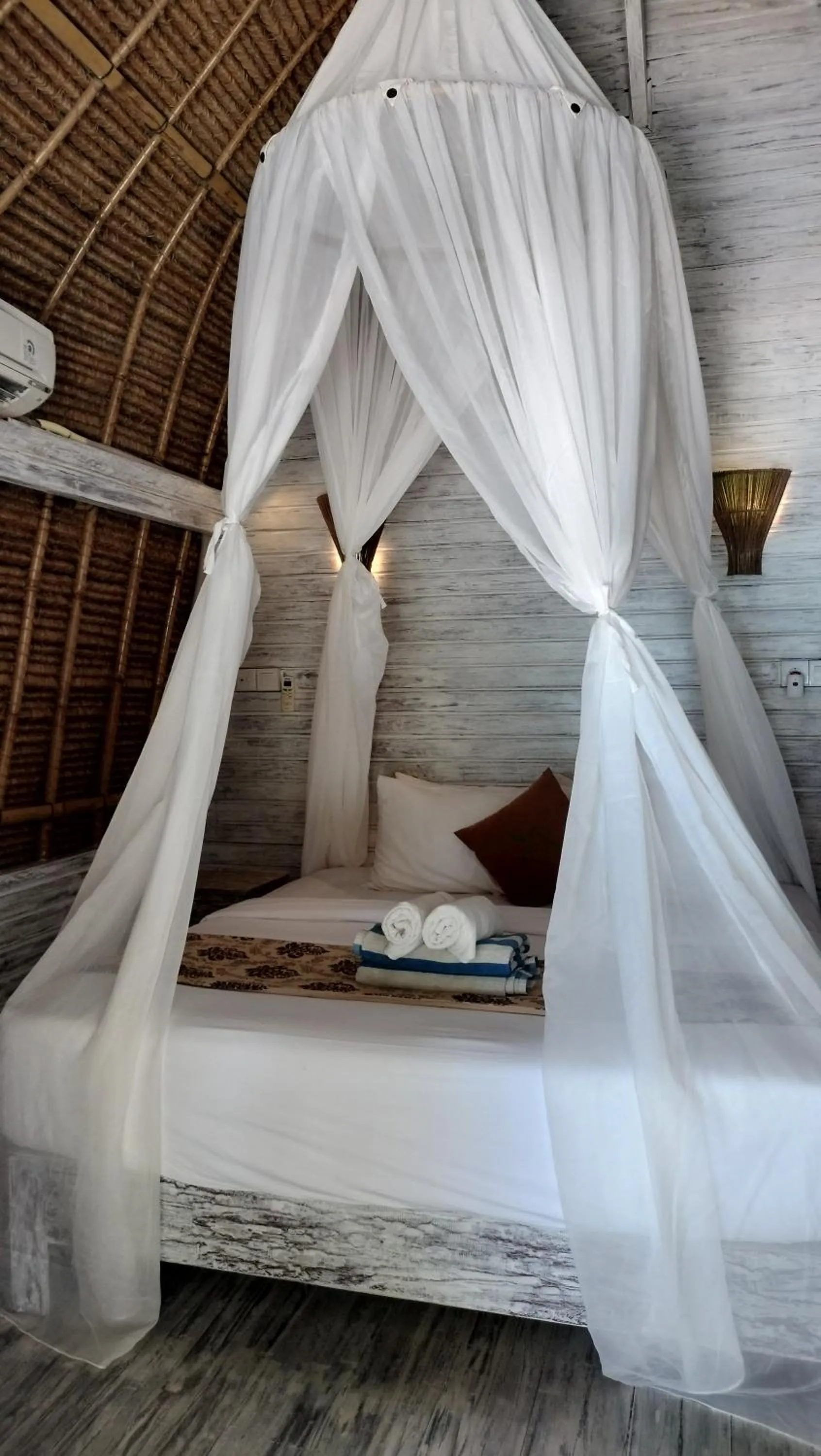 Bed in MolaMola House