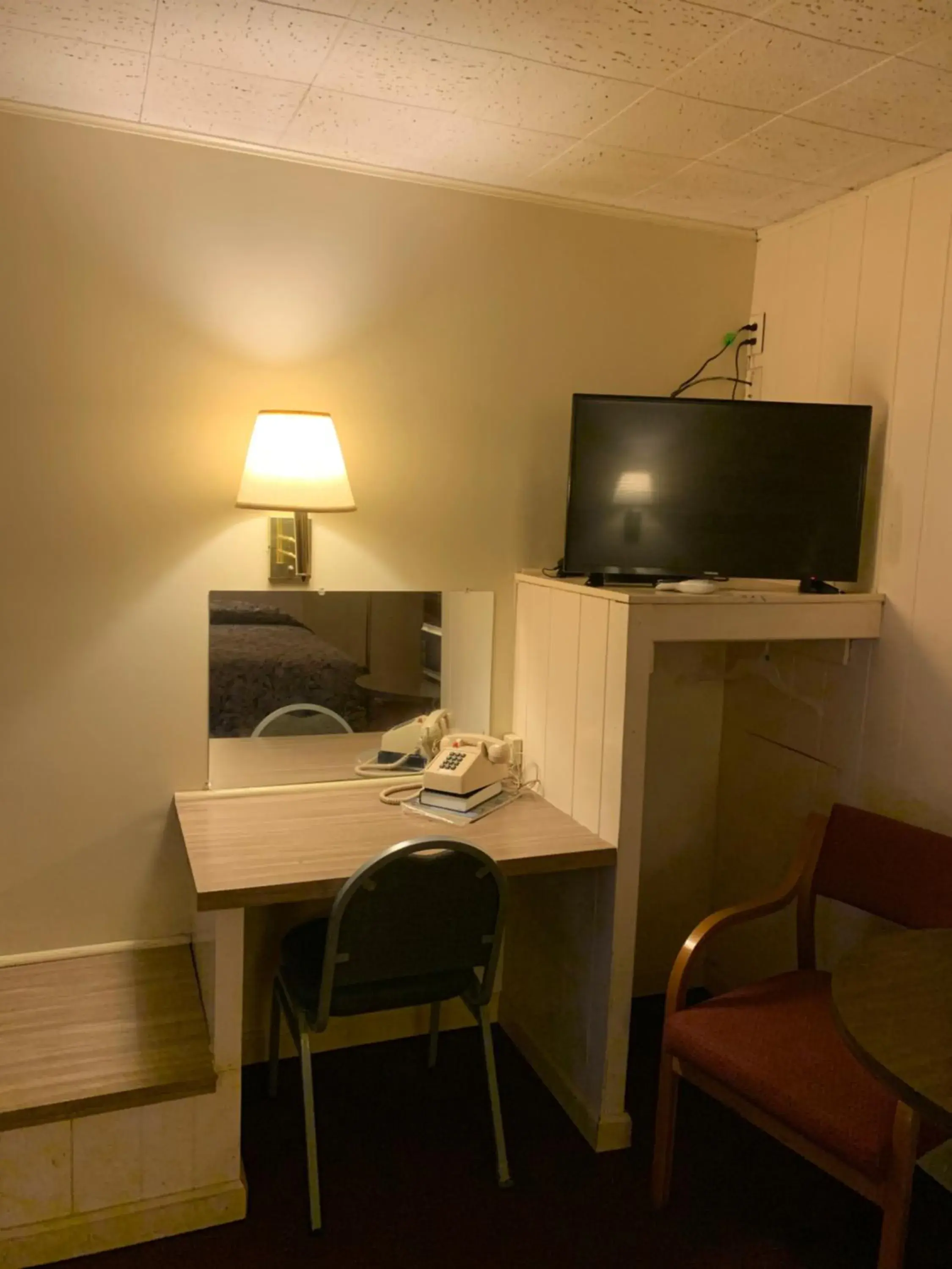 Boone trail inn Boone trail inn