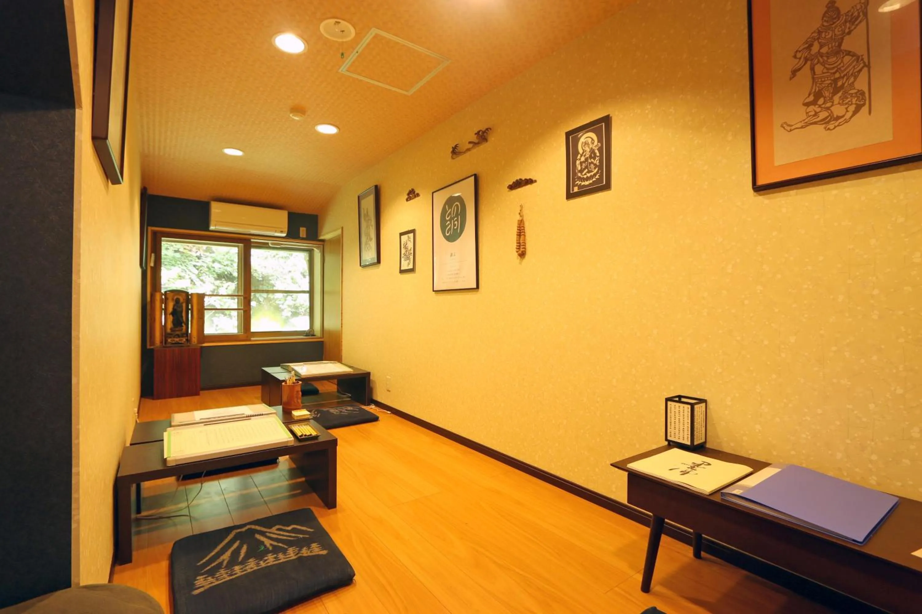 Entertainment in Shukubo Kansho-in Temple Sanrakuso