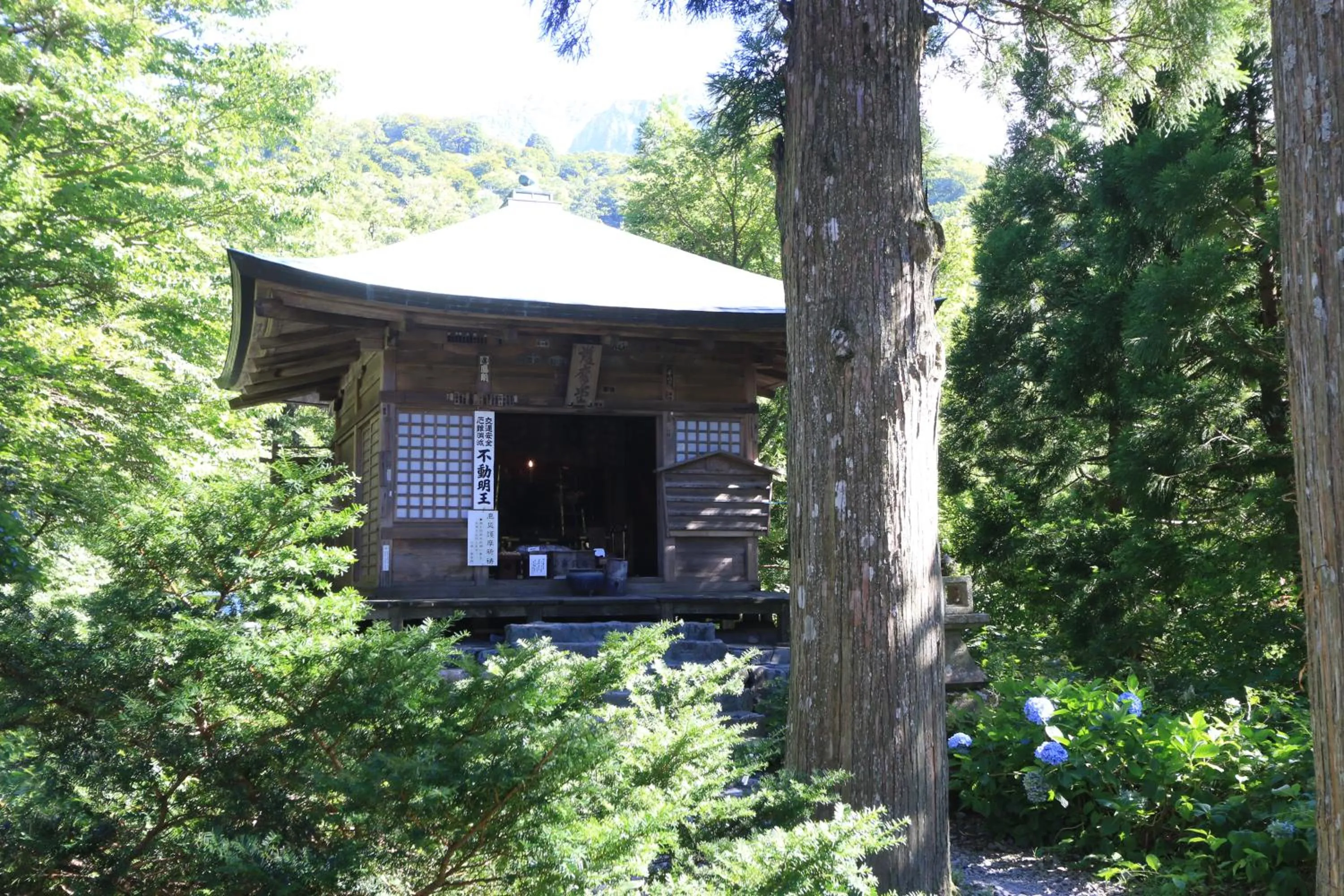 Area and facilities in Shukubo Kansho-in Temple Sanrakuso