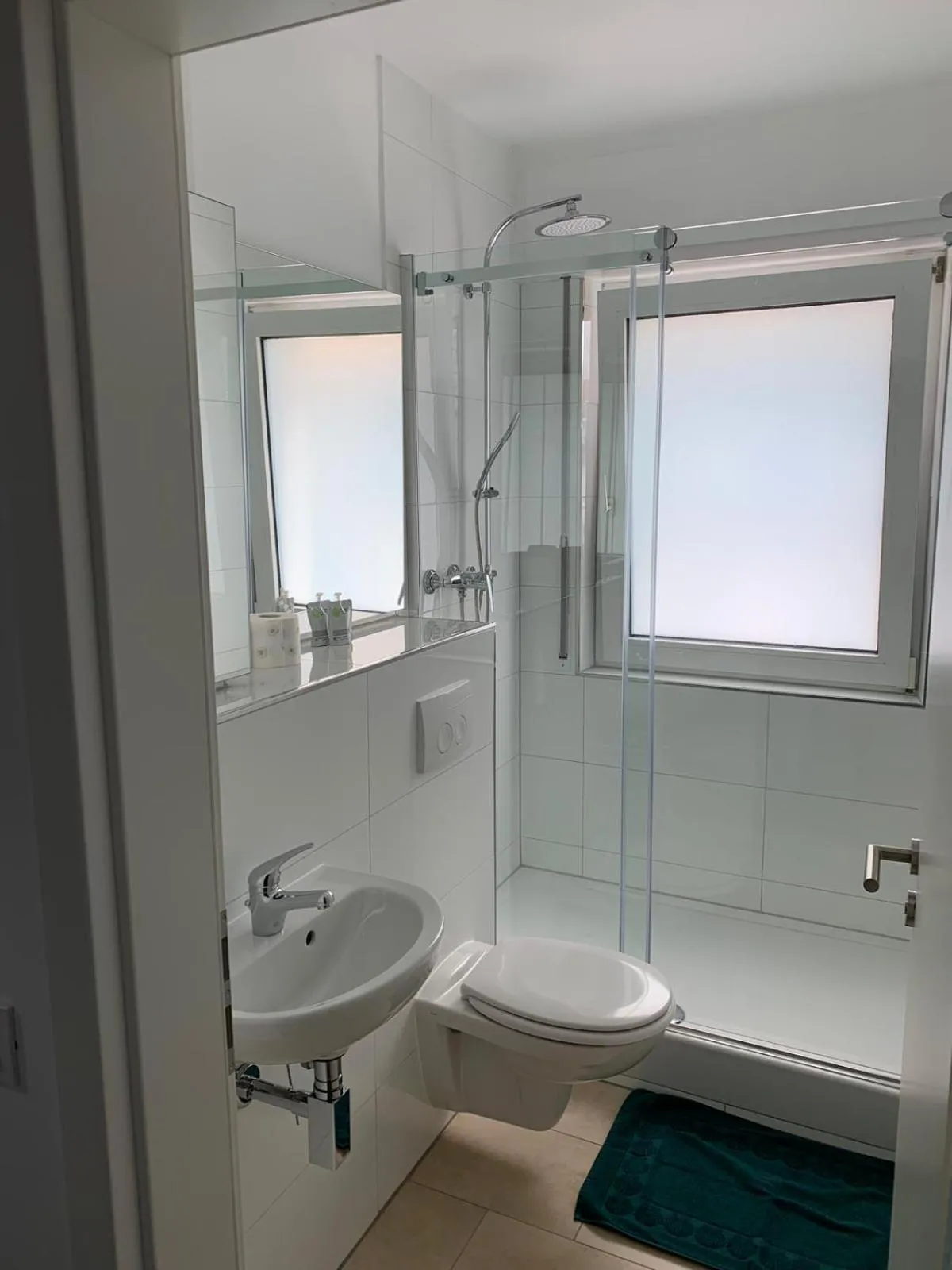 Shower in Pension Zwei A