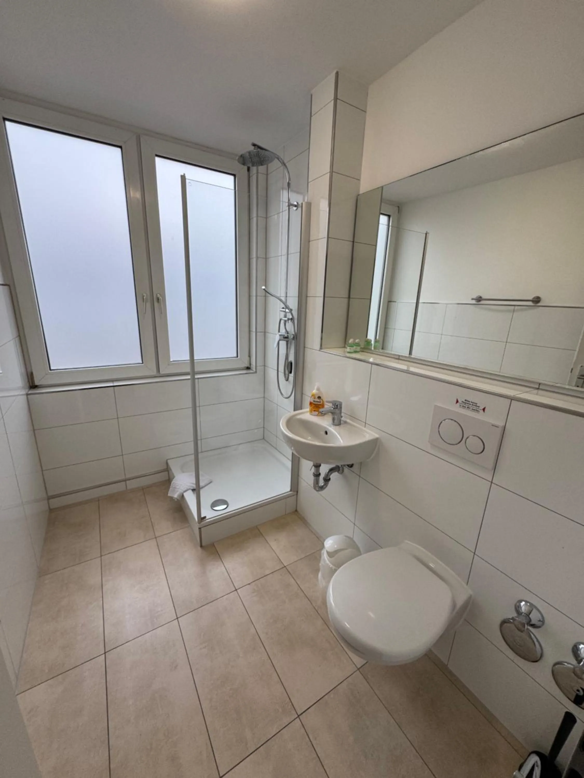 Shower in Pension Zwei A