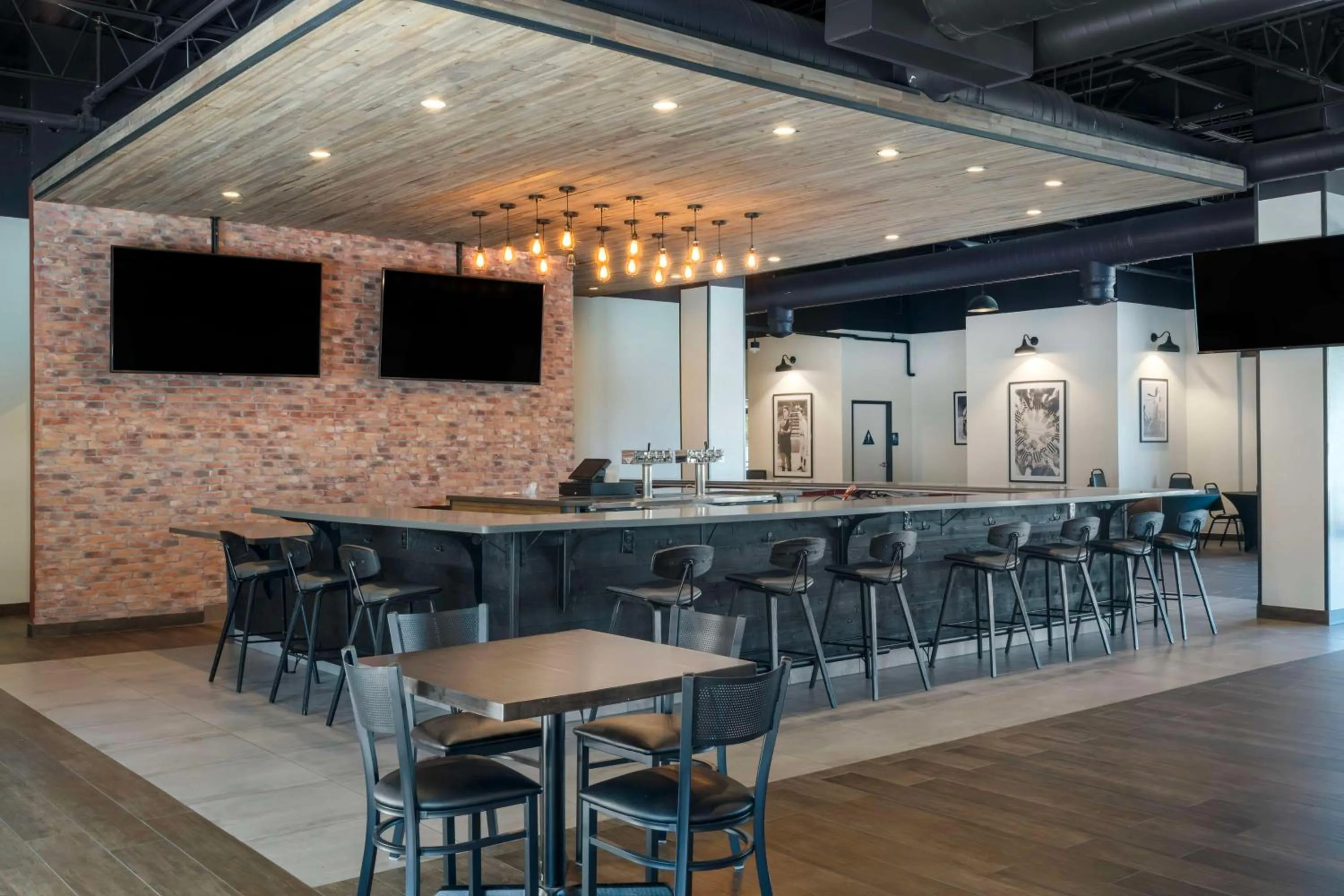 Restaurant/places to eat in Best Western Plus Sparks-Reno Hotel