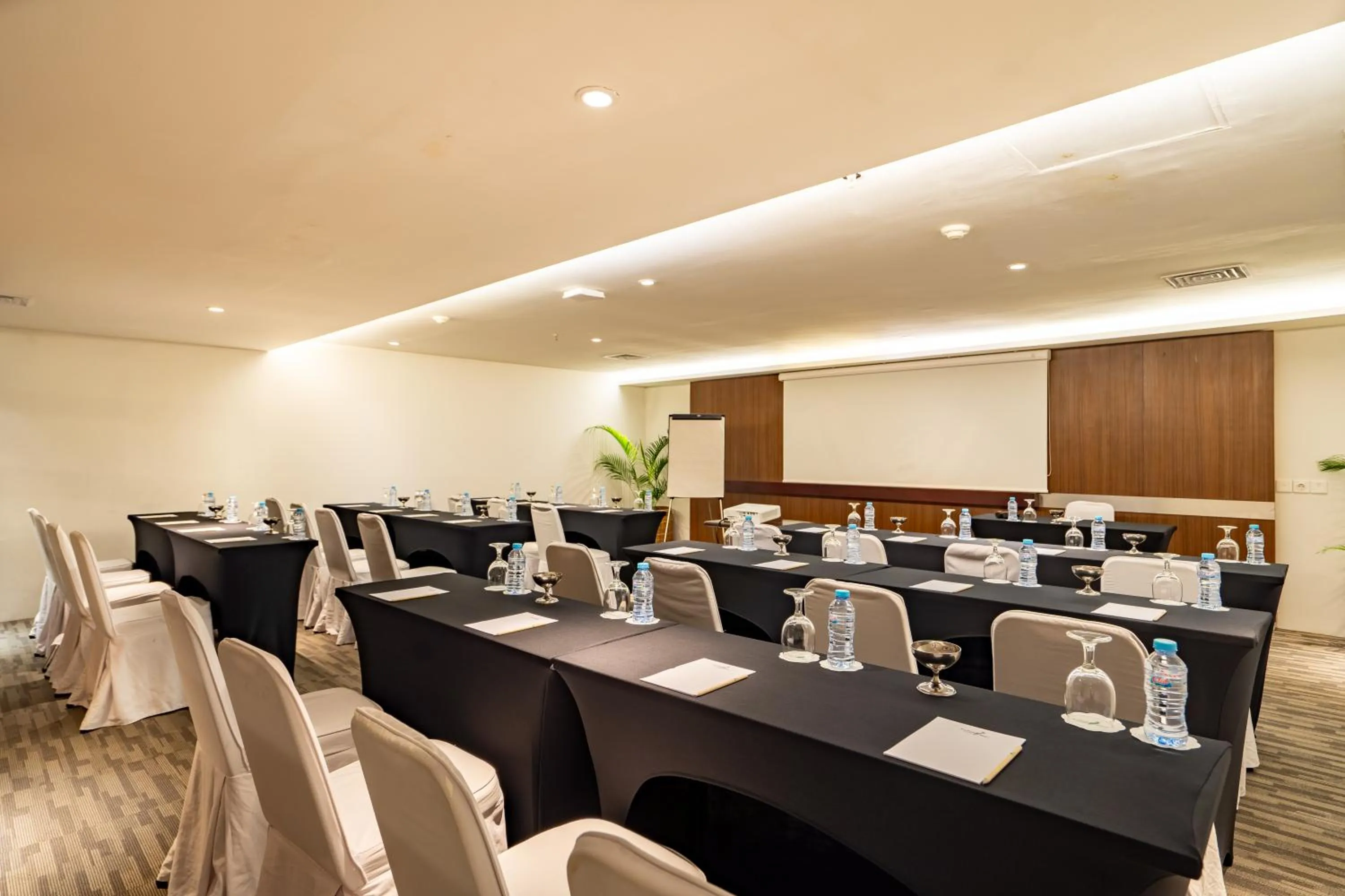 Meeting/conference room in Bintang Kuta Hotel