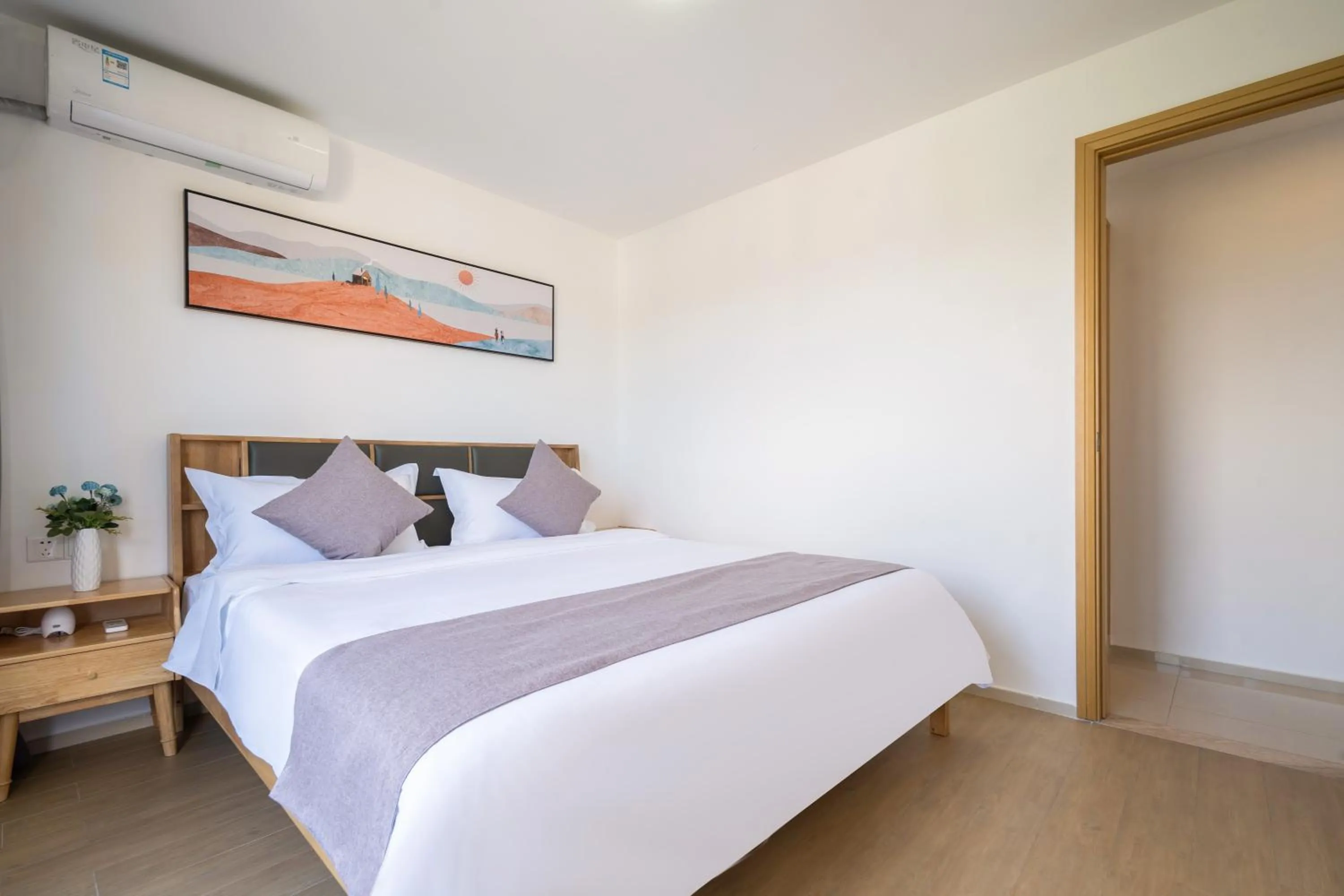 Bedroom, Bed in Neal Yat Seaview Apartment Haitang Bay Sanya