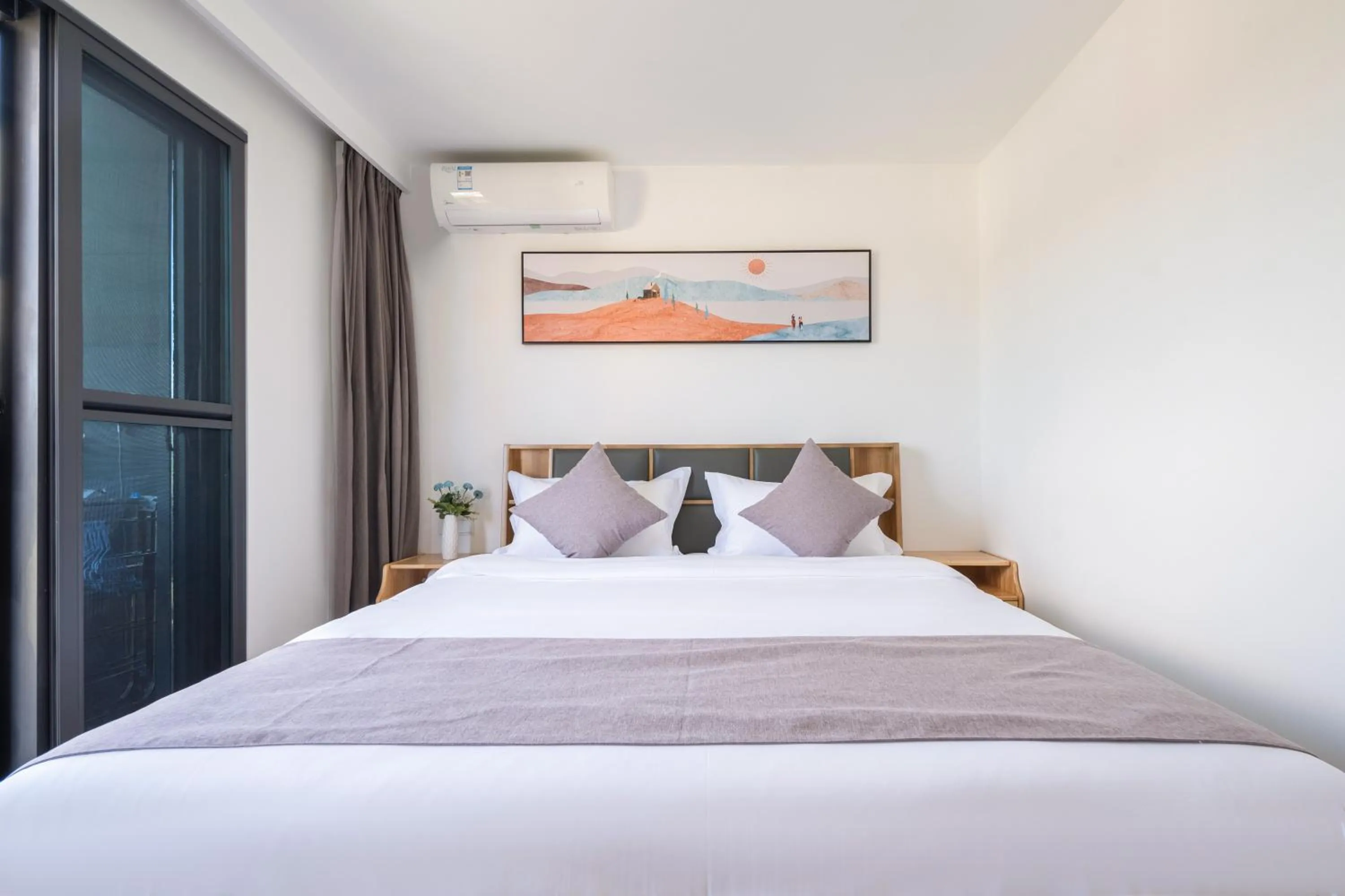 Bedroom, Bed in Neal Yat Seaview Apartment Haitang Bay Sanya