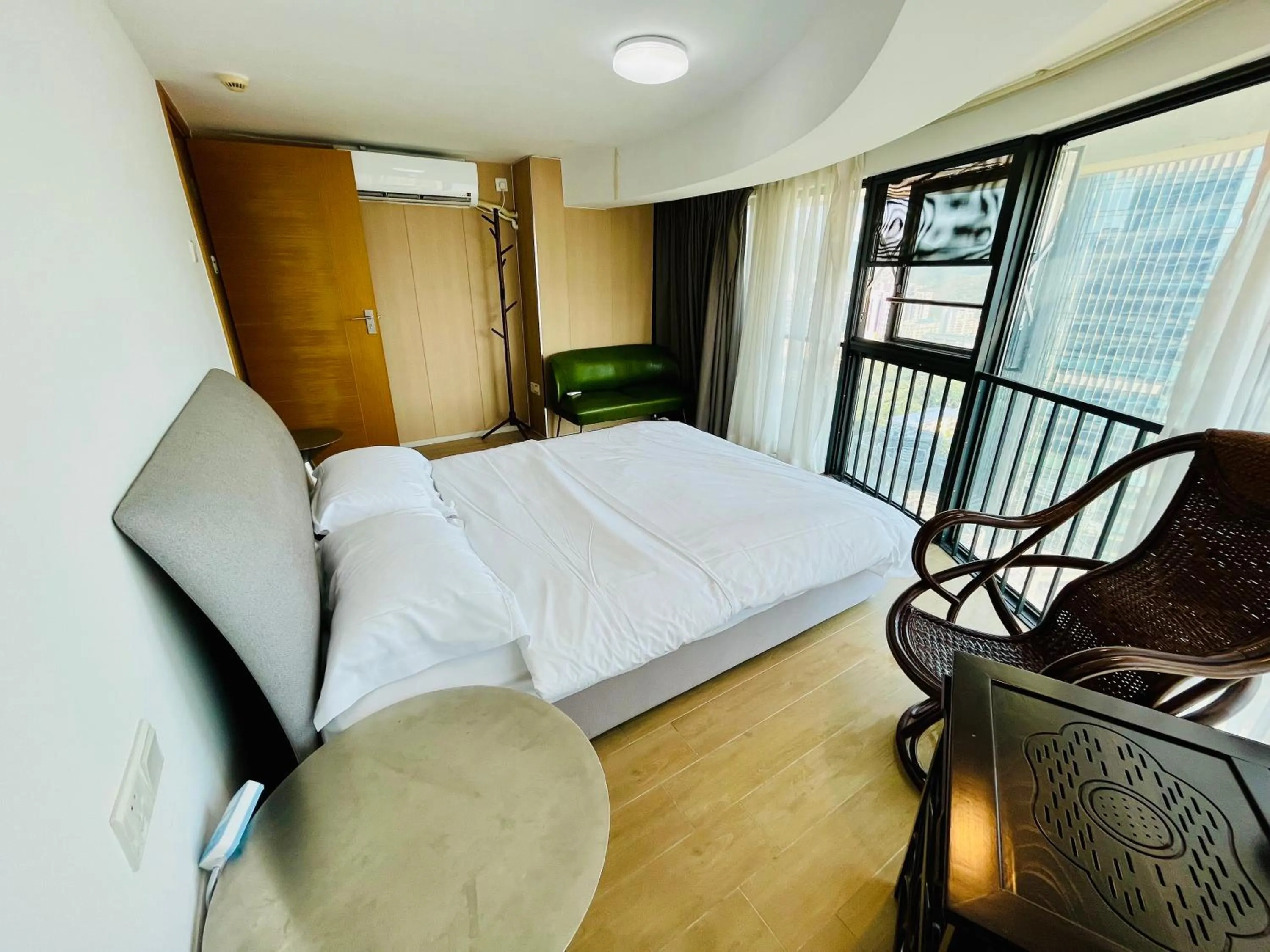 Bedroom, Bed in Neal Yat Seaview Apartment Haitang Bay Sanya