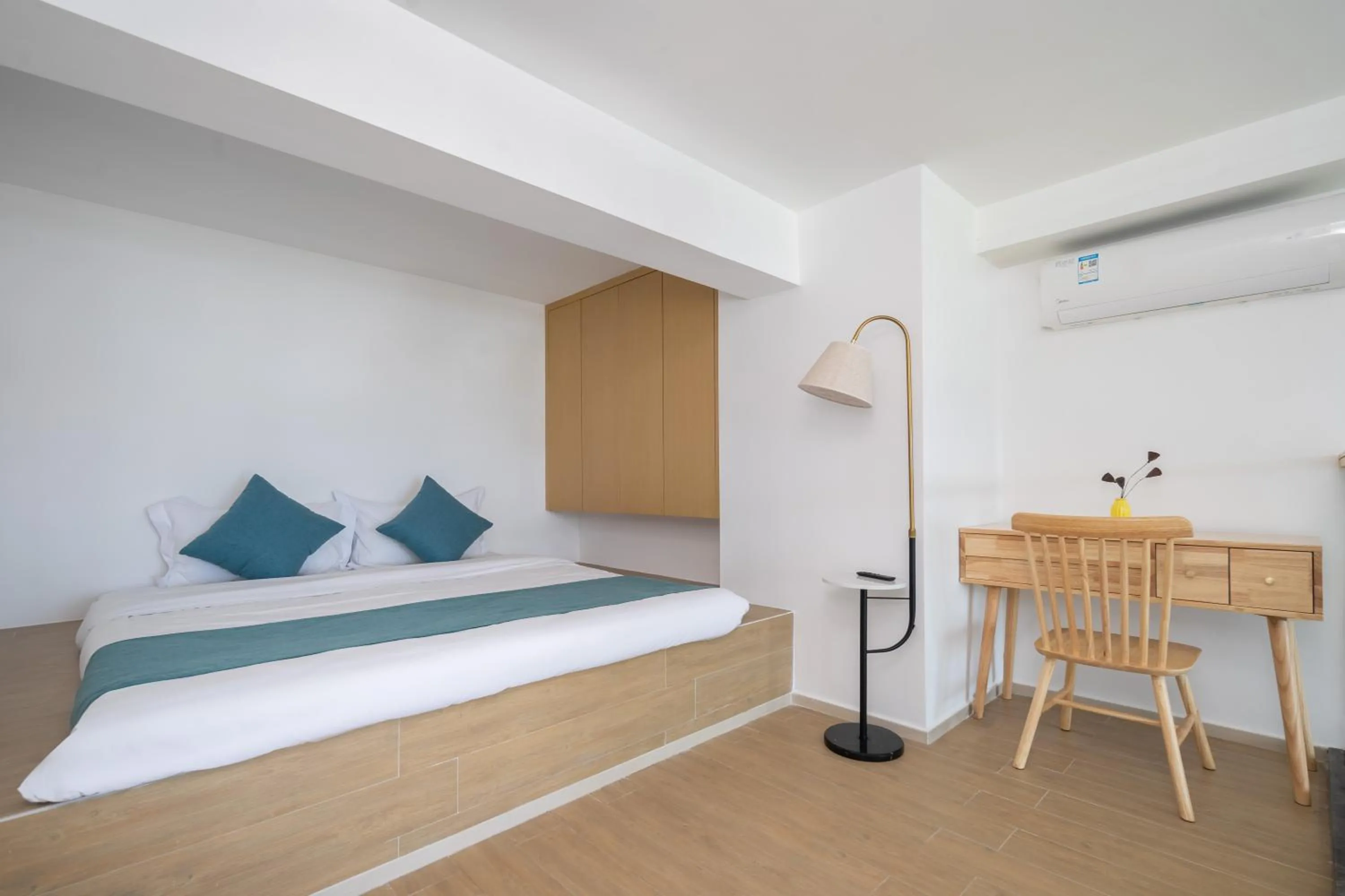 Bedroom, Bed in Neal Yat Seaview Apartment Haitang Bay Sanya