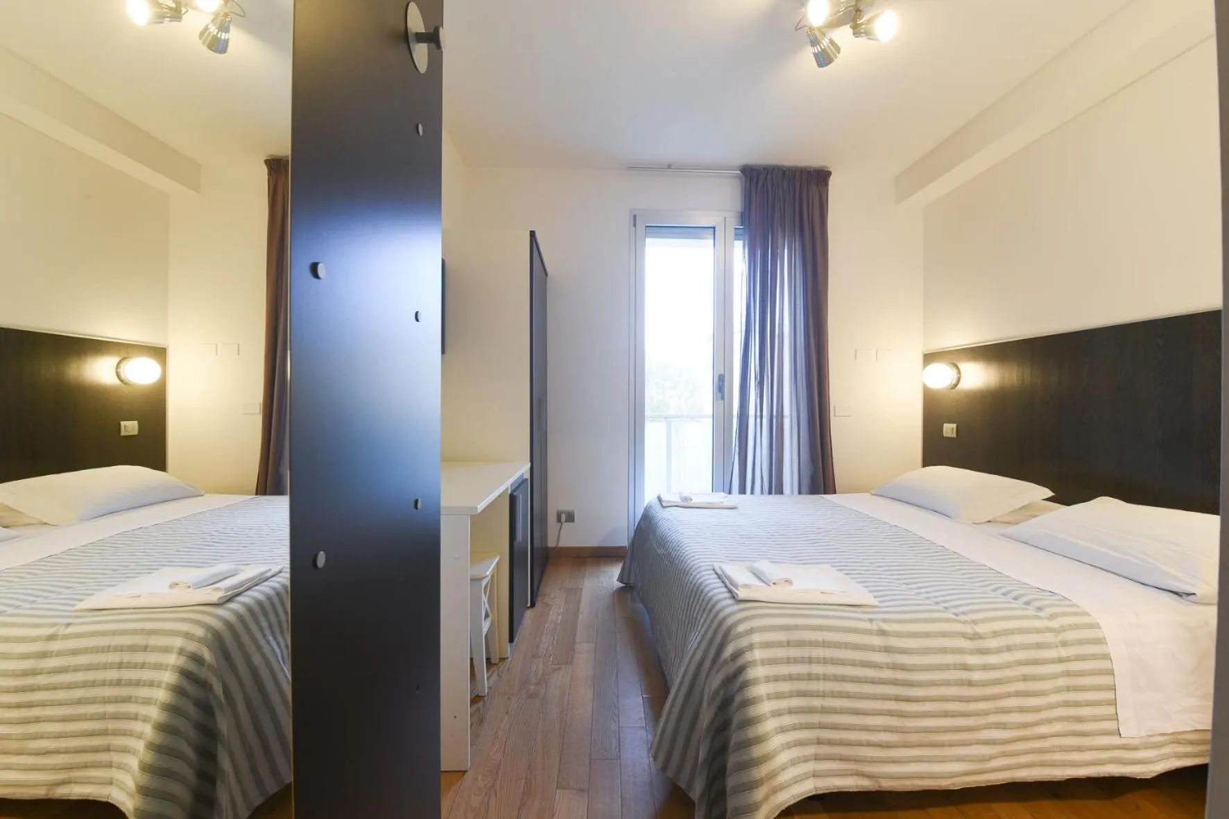 Photo of the whole room, Bed in Daglingegneri