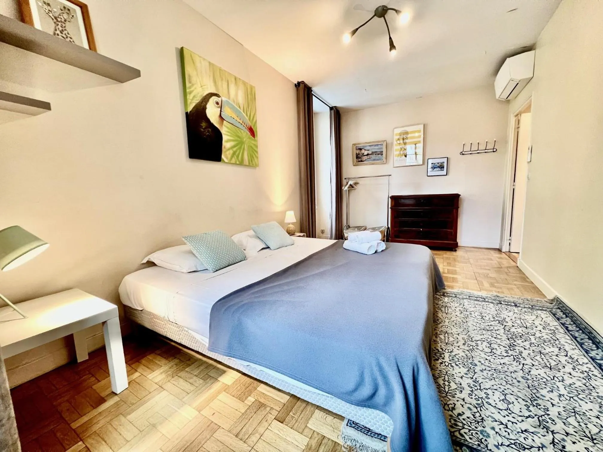 Bed in ApartHotel Riviera - Nice Côte d'Azur - Grimaldi AC - Promenade des Anglais