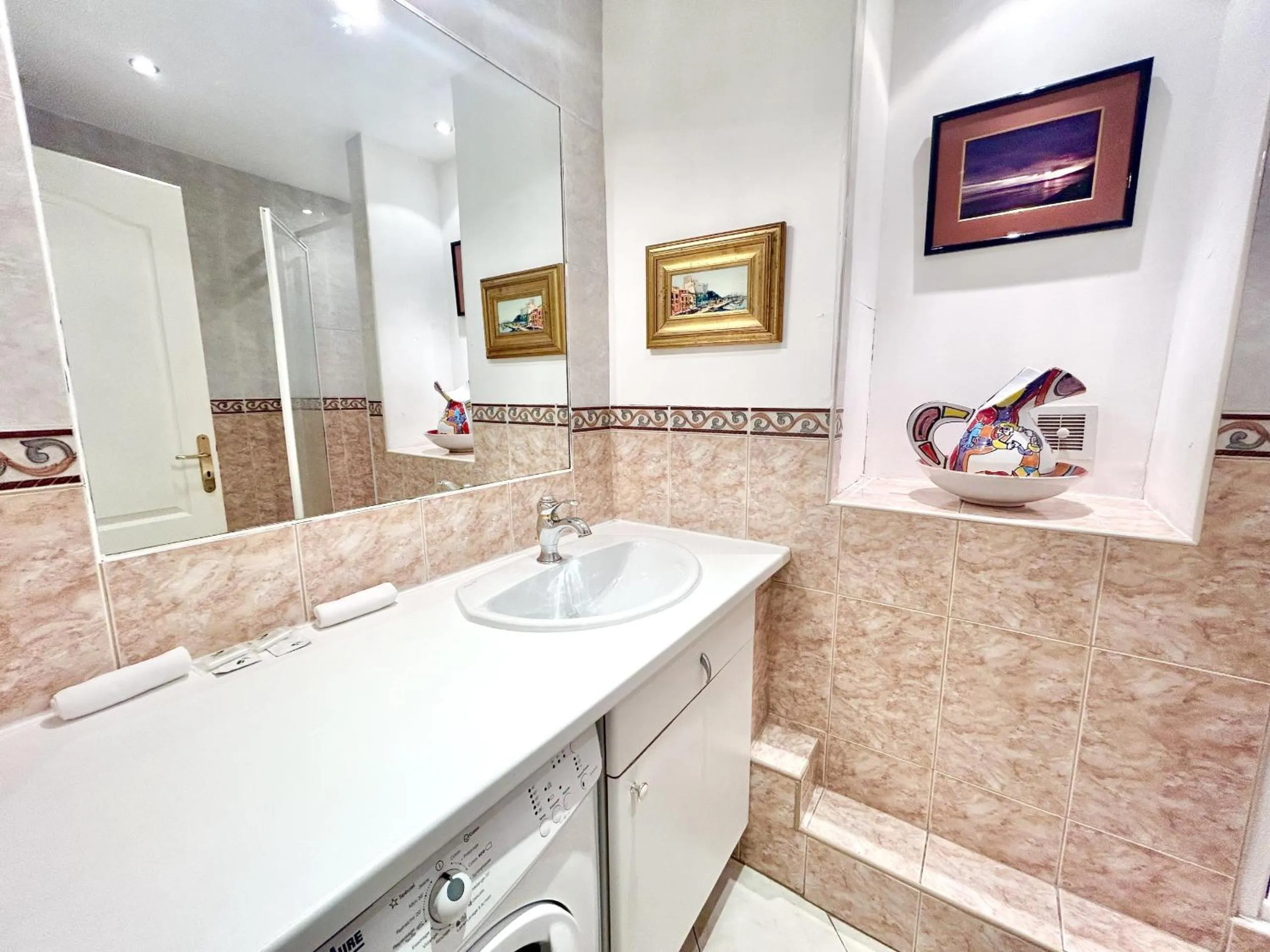 Bathroom in ApartHotel Riviera - Nice Côte d'Azur - Grimaldi AC - Promenade des Anglais