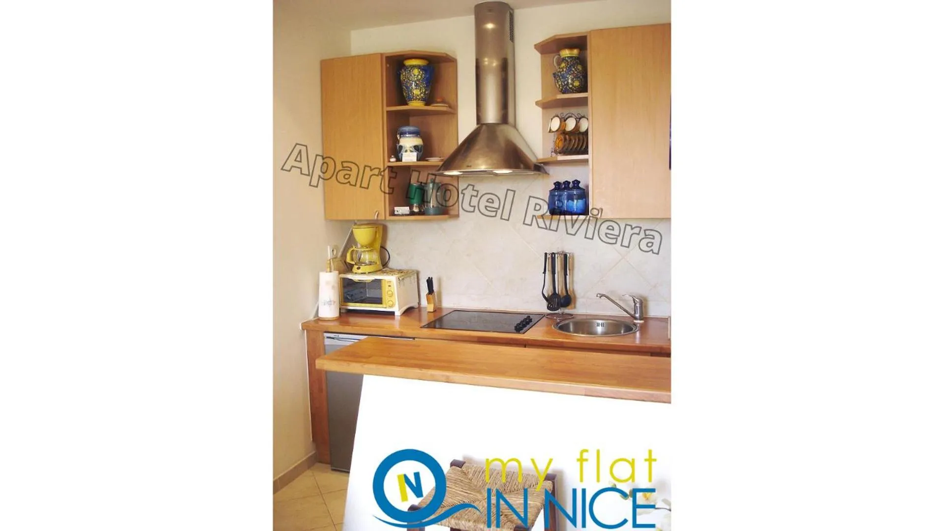 Kitchen or kitchenette in ApartHotel Riviera - Nice Côte d'Azur - Grimaldi AC - Promenade des Anglais