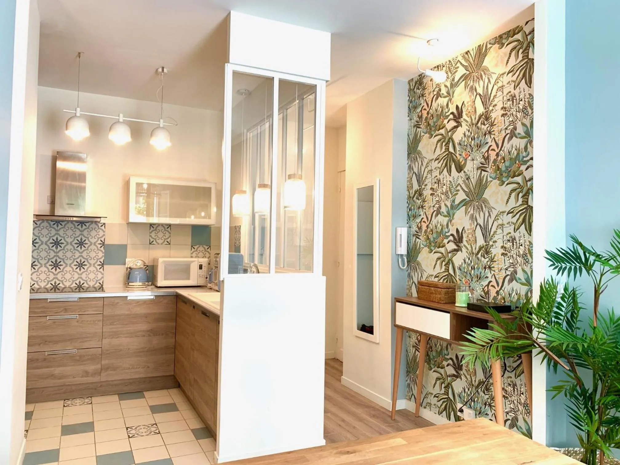 Kitchen or kitchenette in ApartHotel Riviera - Nice Côte d'Azur - Grimaldi AC - Promenade des Anglais