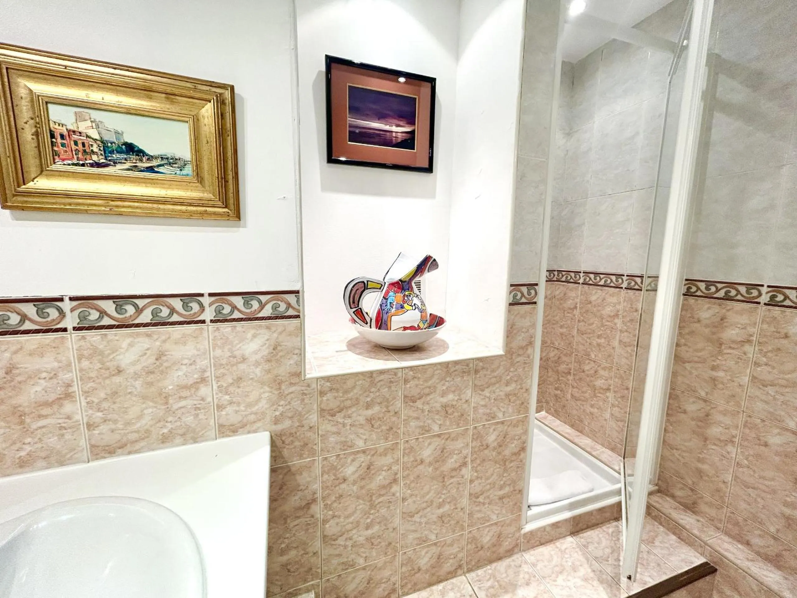 Bathroom in ApartHotel Riviera - Nice Côte d'Azur - Grimaldi AC - Promenade des Anglais