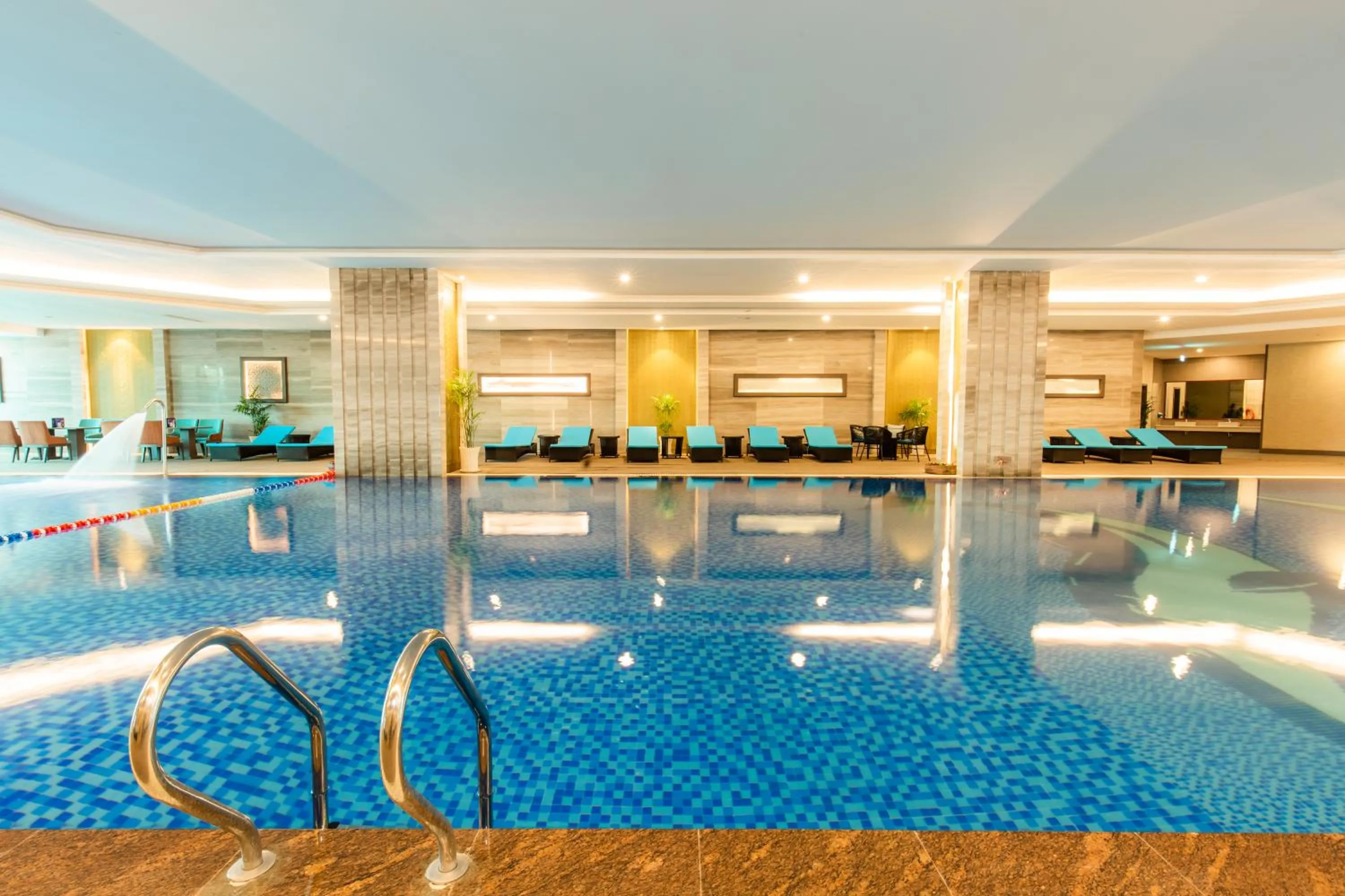  in Muong Thanh Luxury Khanh Hoa