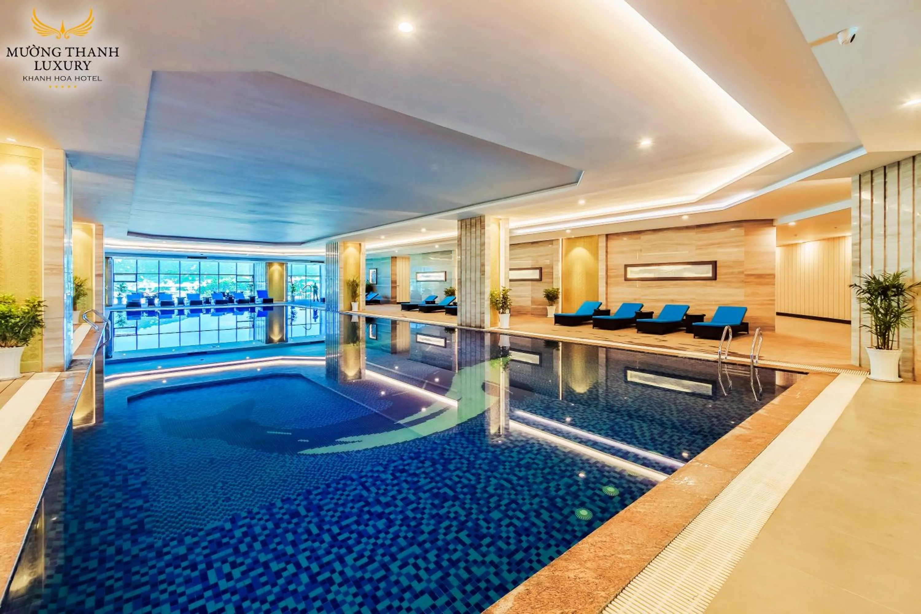 Swimming pool in Muong Thanh Luxury Khanh Hoa