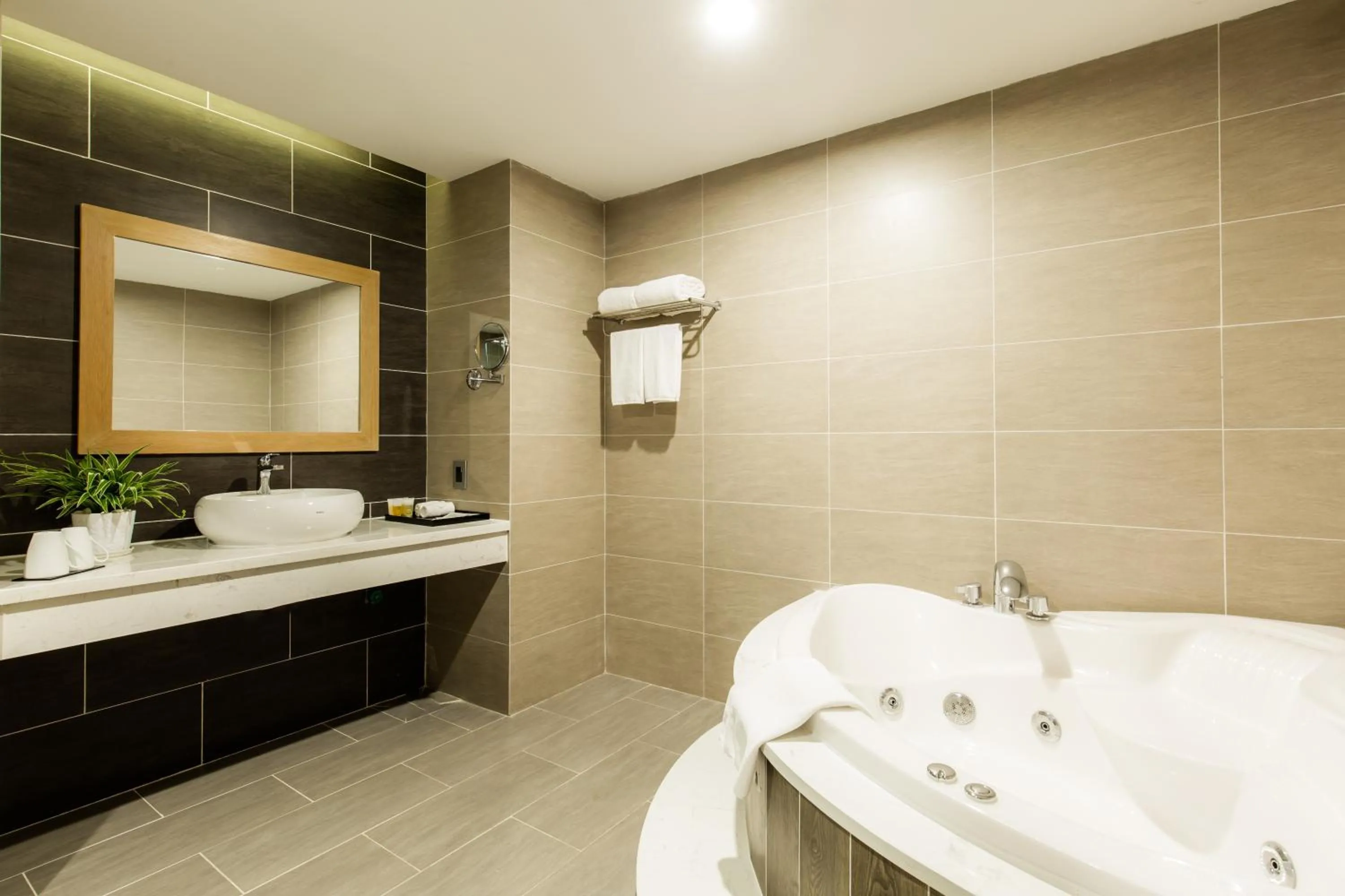 Bathroom in Muong Thanh Luxury Khanh Hoa