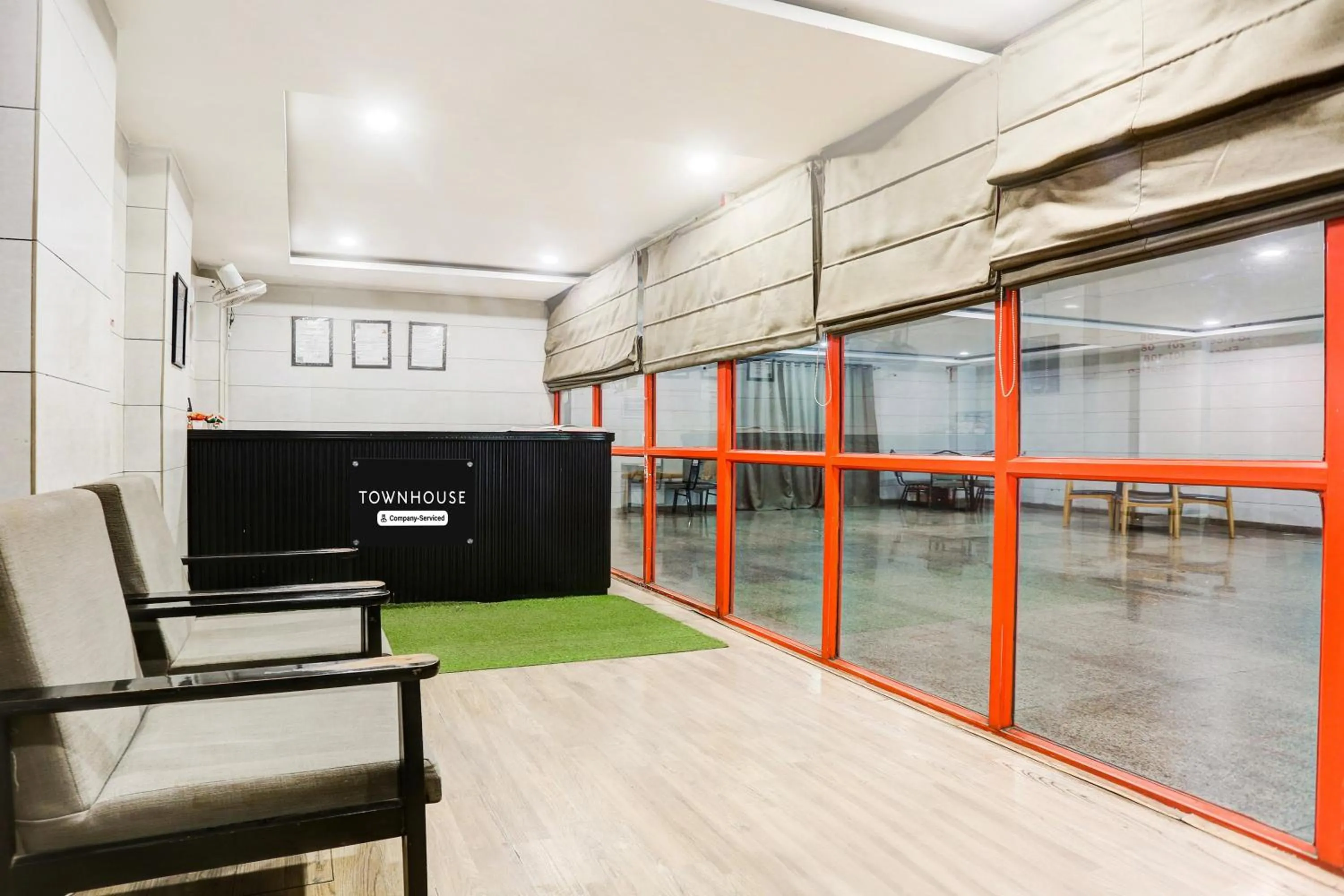 Lobby or reception in Super Townhouse Rohini Sector 23