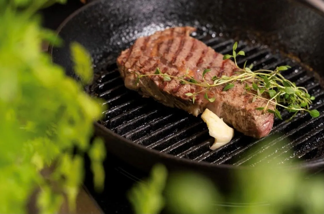 Restaurant/places to eat in Grand Hotel Flekkefjord